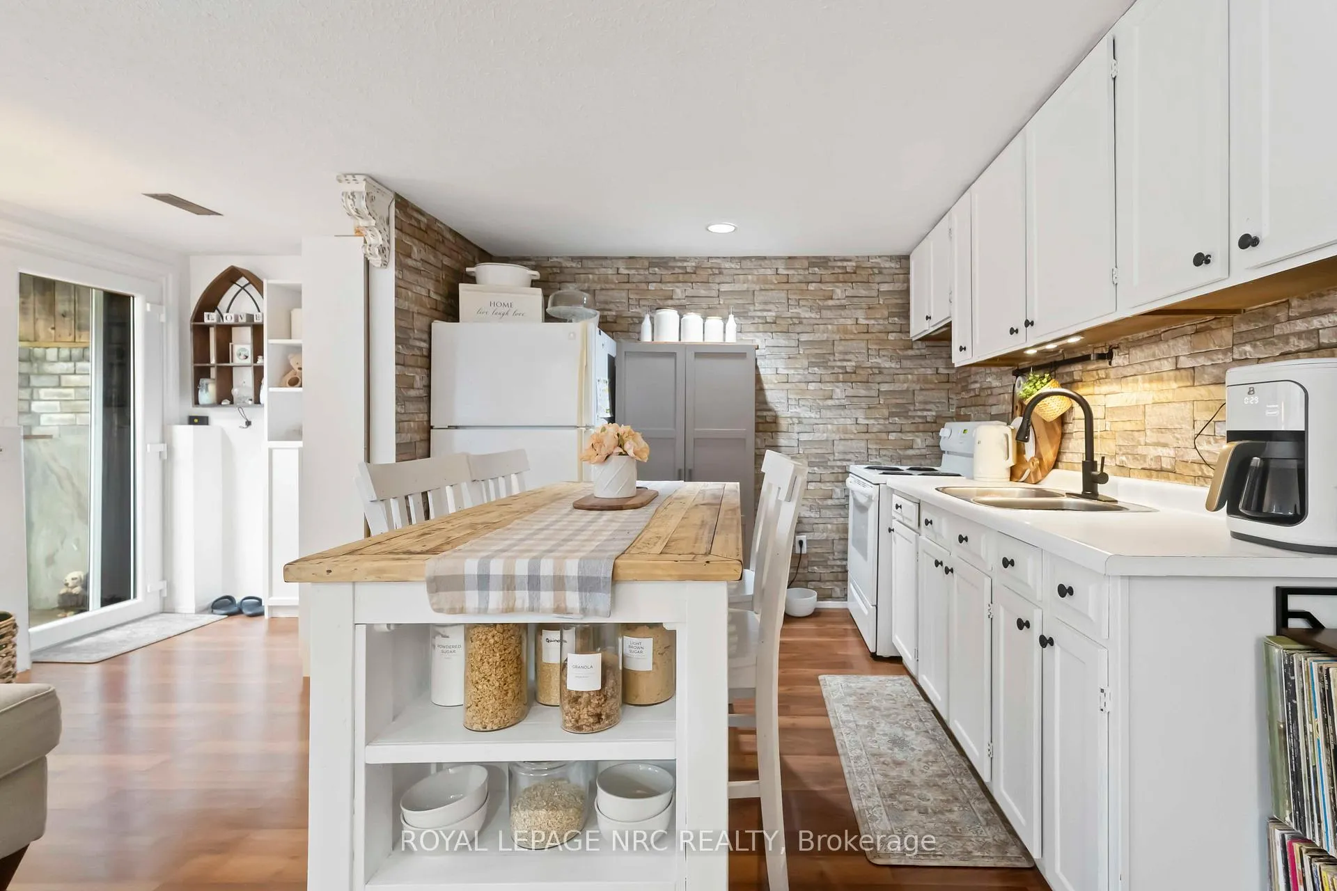Photo 28 of 6058 Wildrose Crescent, Niagara Falls, Oldfield — HOMEH