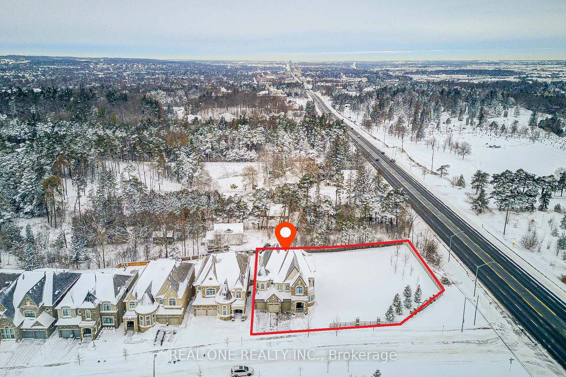 Photo 3 of 99 Glensteeple Trail N, Aurora, Aurora Estates — HOMEH