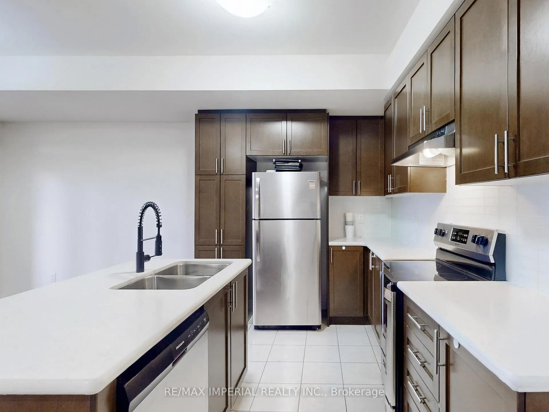 Photo 4 of 18 John Rudkin Lane, Markham, Box Grove — HOMEH