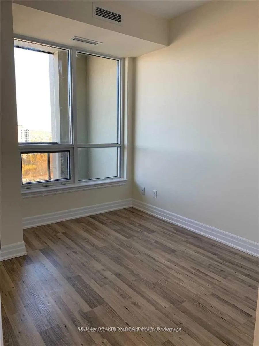 Photo 8 of Unit 1903, 9085 Jane Street, Vaughan, Concord — HOMEH