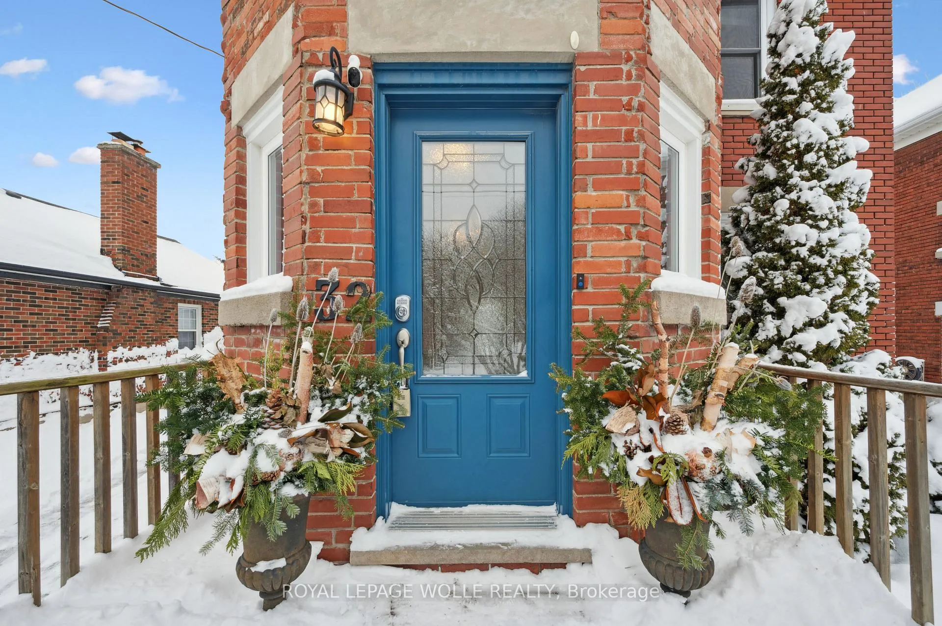 Photo 3 of 32 Dane Street, Kitchener — HOMEH