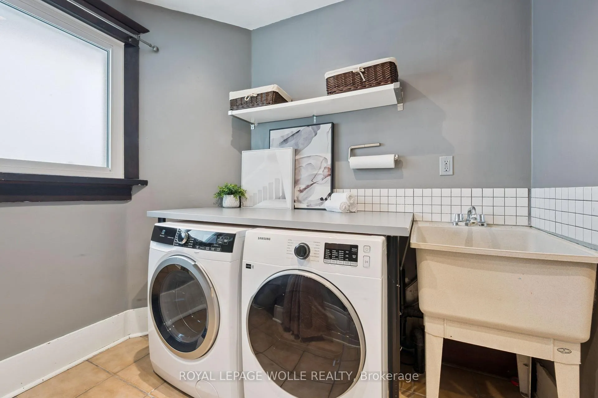 Photo 26 of 32 Dane Street, Kitchener — HOMEH