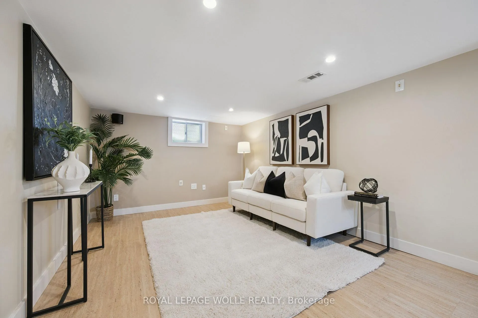 Photo 27 of 32 Dane Street, Kitchener — HOMEH