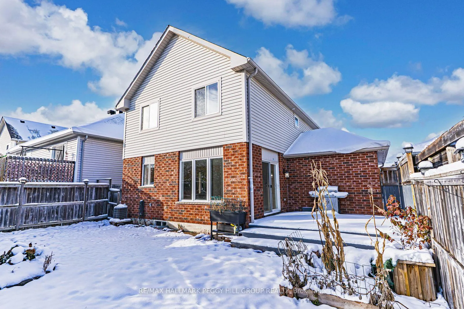 Photo 13 of 29 Brookwood Drive, Barrie, 400 West — HOMEH