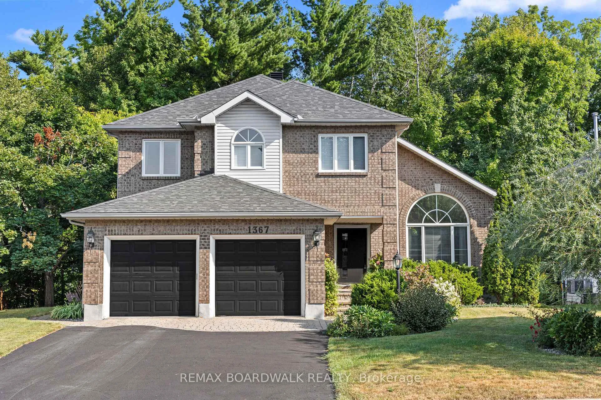 Front of 1367 Talcy Crescent