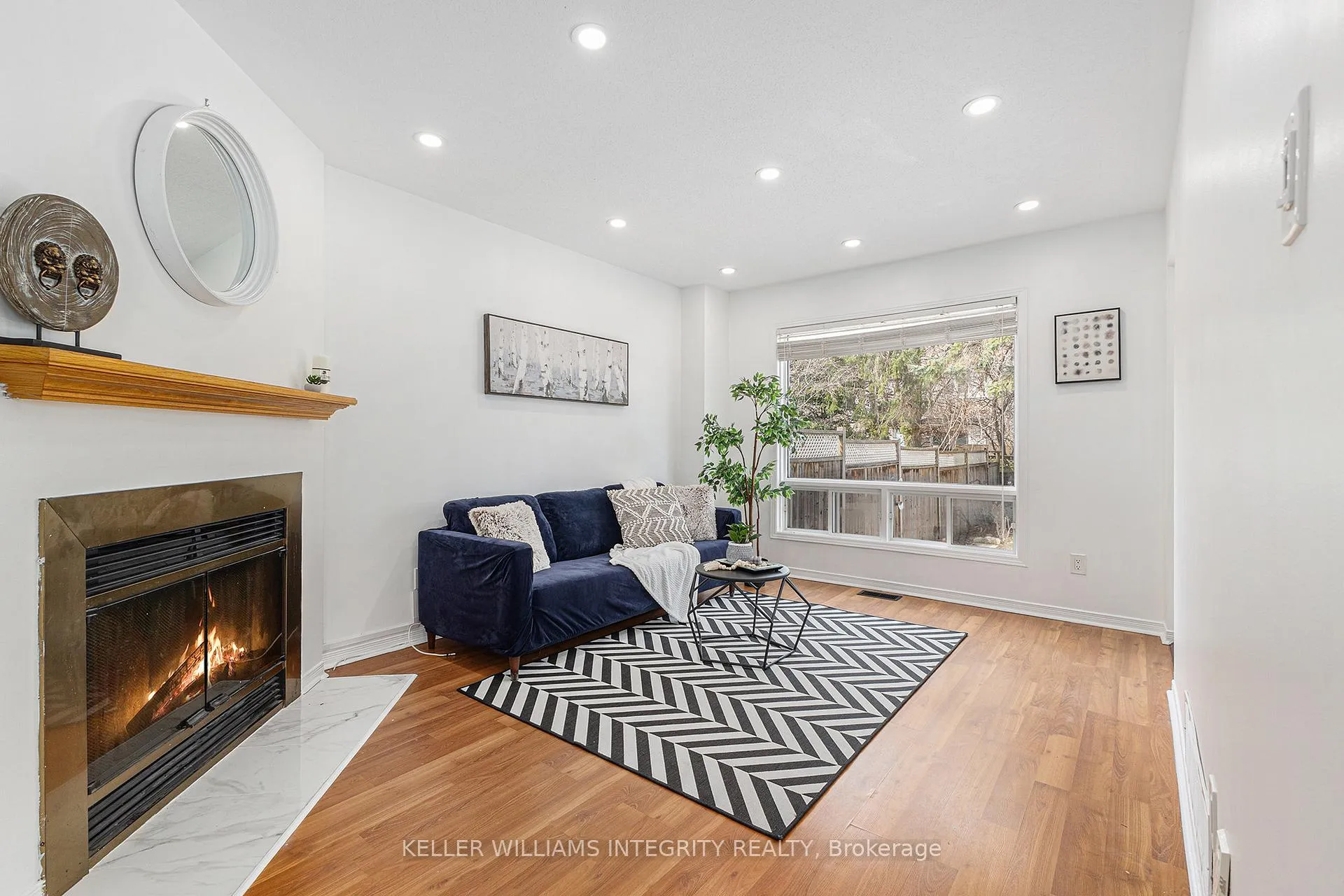 Photo 3 of 274 stoneway Drive W, Ottawa, Barrhaven East — HOMEH