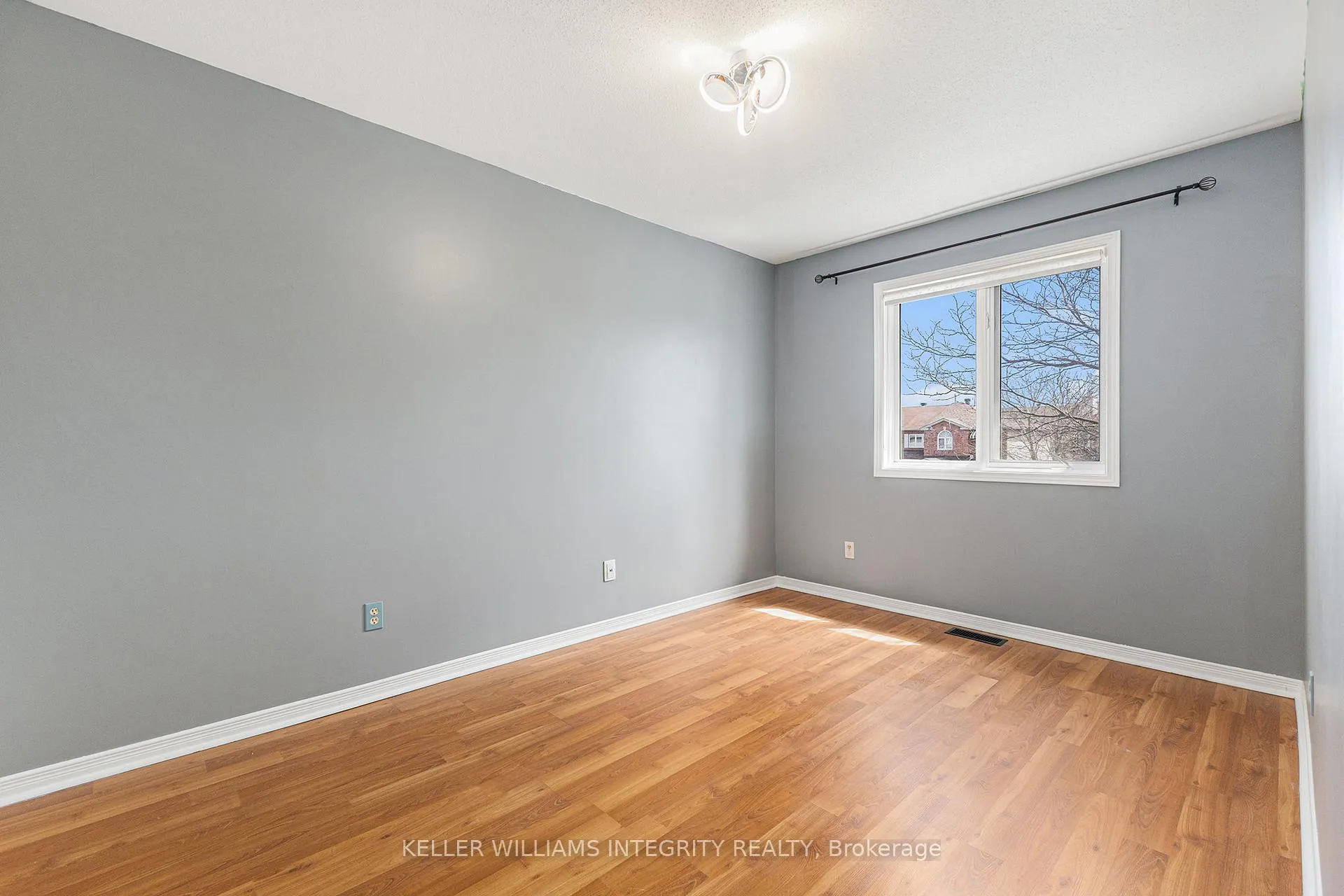 Photo 16 of 274 stoneway Drive W, Ottawa, Barrhaven East — HOMEH