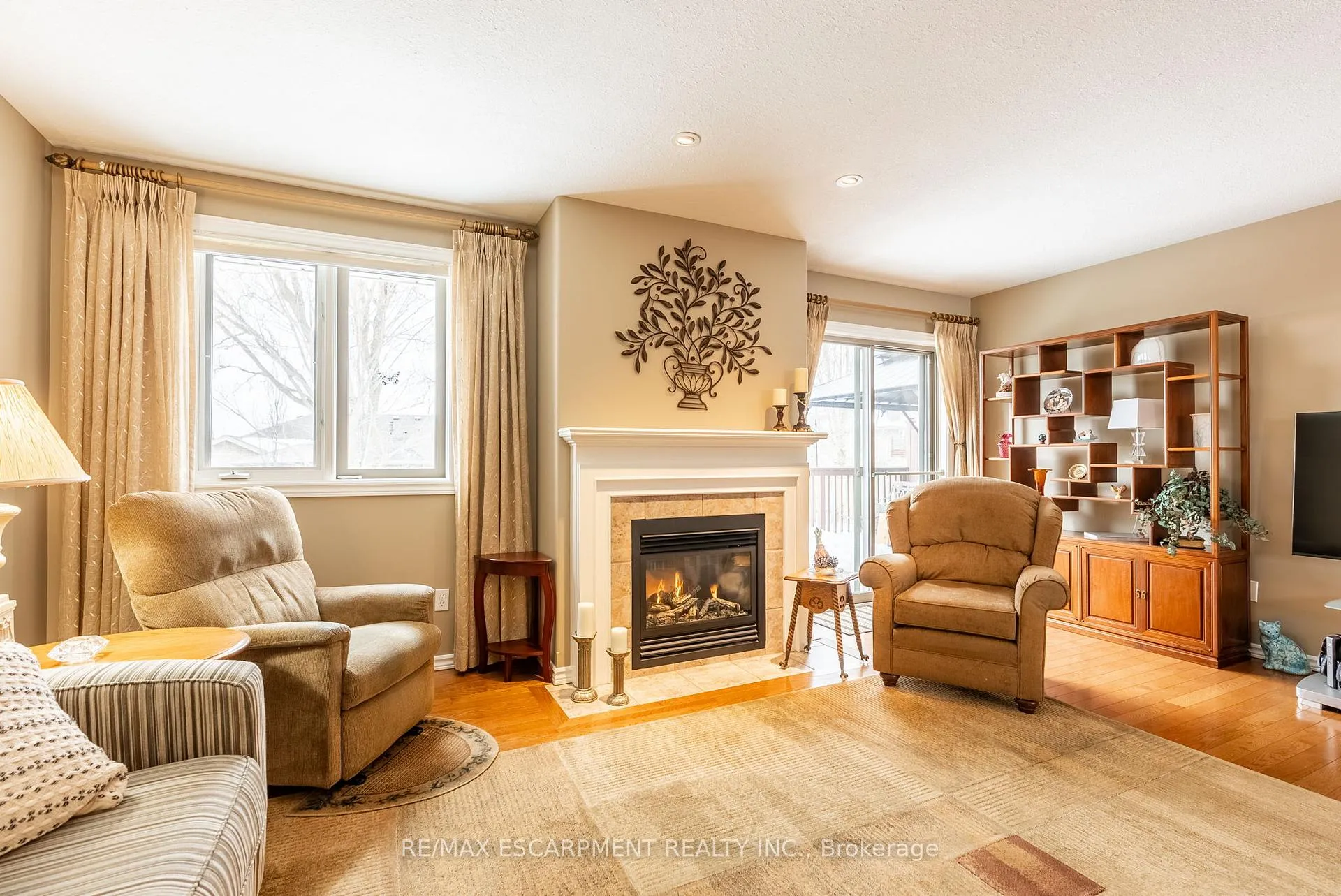 Photo 17 of 22 Mansfield Drive, Brant, South Dumfries — HOMEH