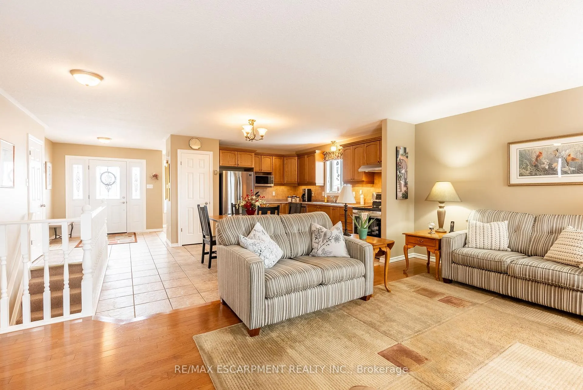 Photo 20 of 22 Mansfield Drive, Brant, South Dumfries — HOMEH