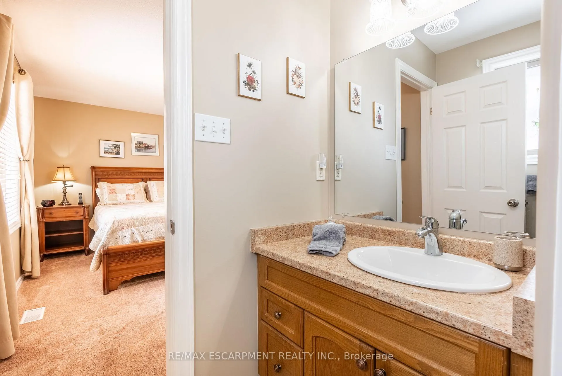 Photo 27 of 22 Mansfield Drive, Brant, South Dumfries — HOMEH