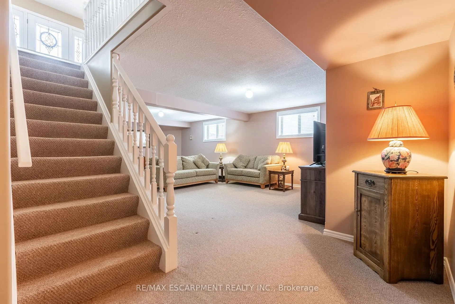 Photo 32 of 22 Mansfield Drive, Brant, South Dumfries — HOMEH