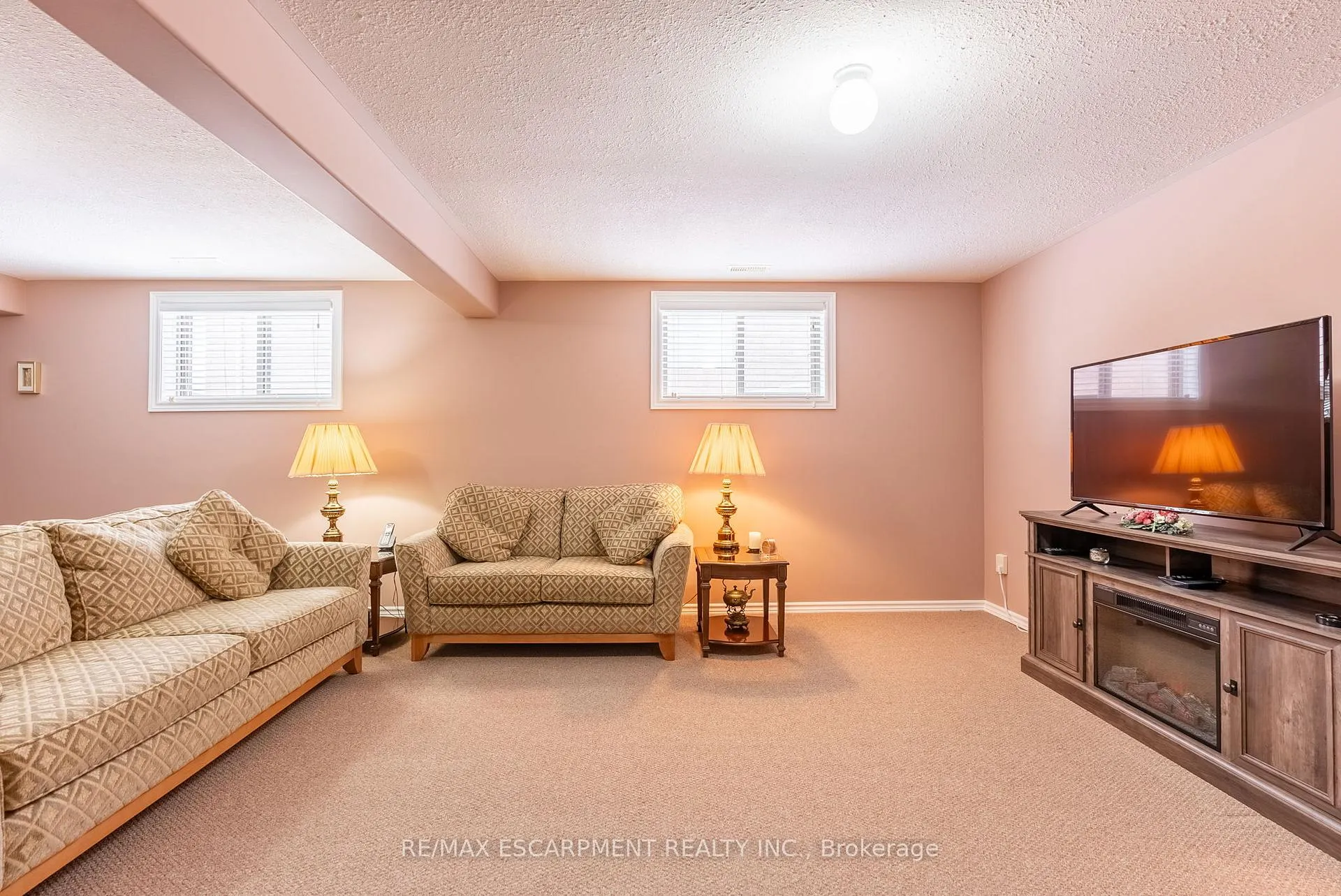 Photo 33 of 22 Mansfield Drive, Brant, South Dumfries — HOMEH