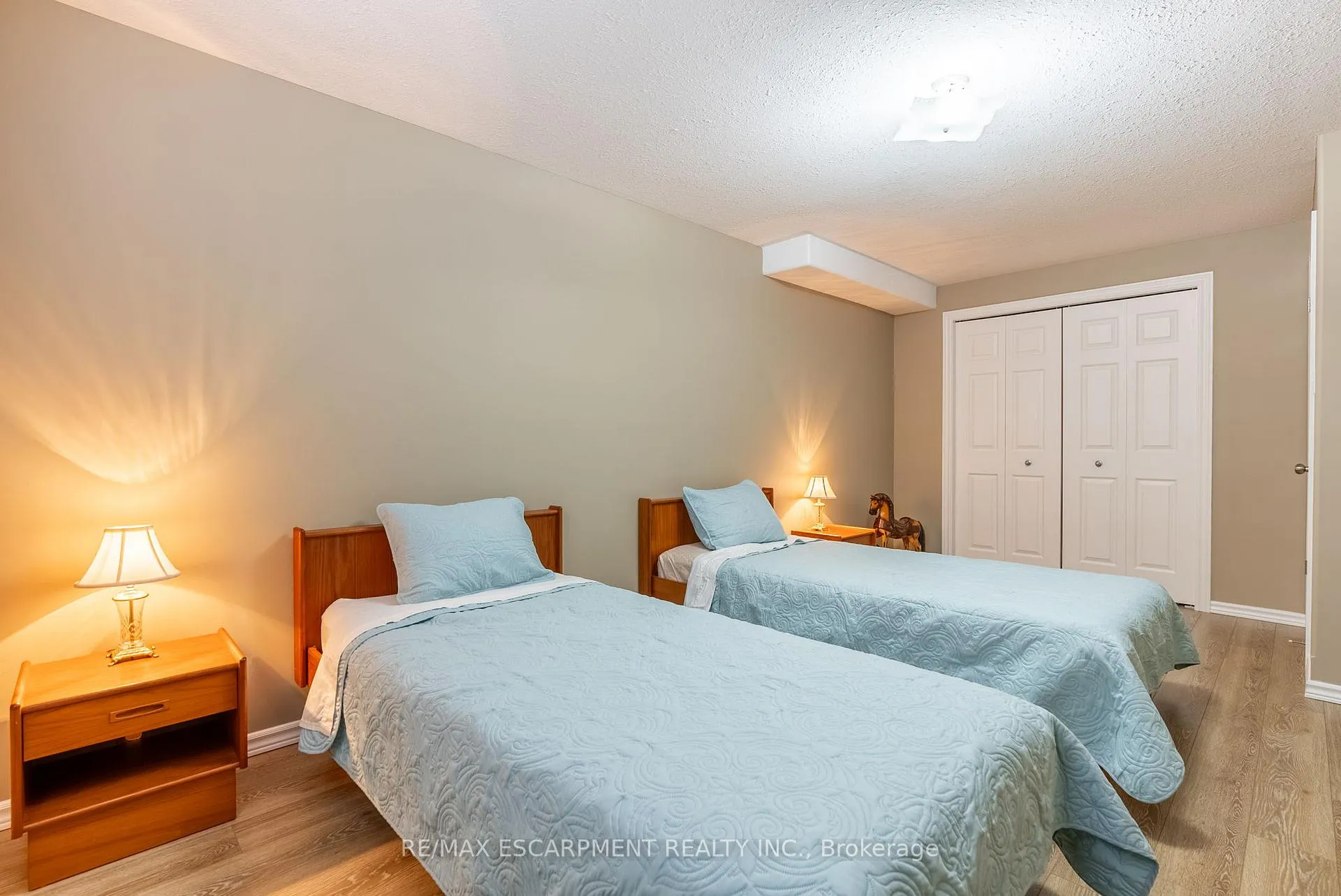 Photo 43 of 22 Mansfield Drive, Brant, South Dumfries — HOMEH