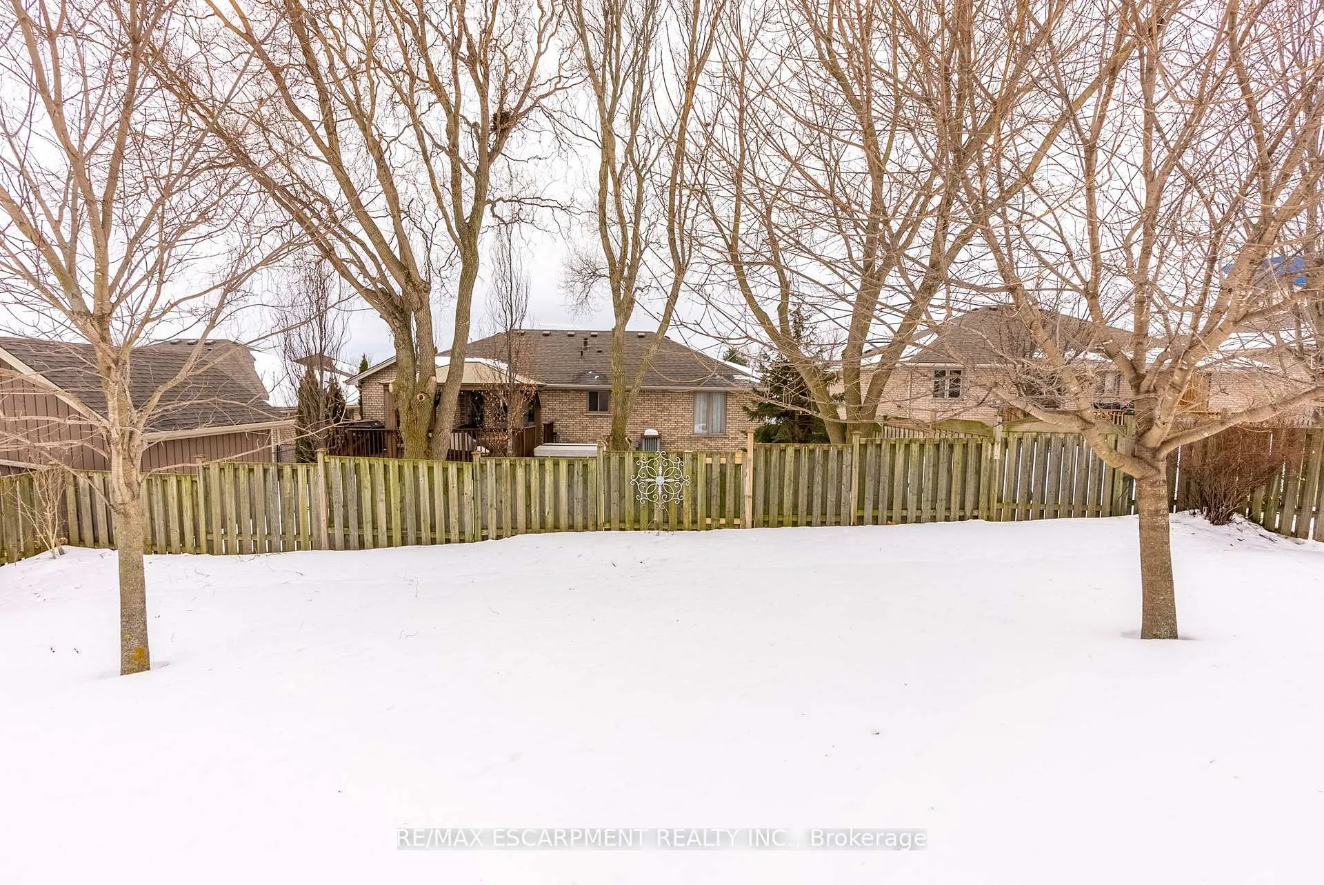 Photo 48 of 22 Mansfield Drive, Brant, South Dumfries — HOMEH