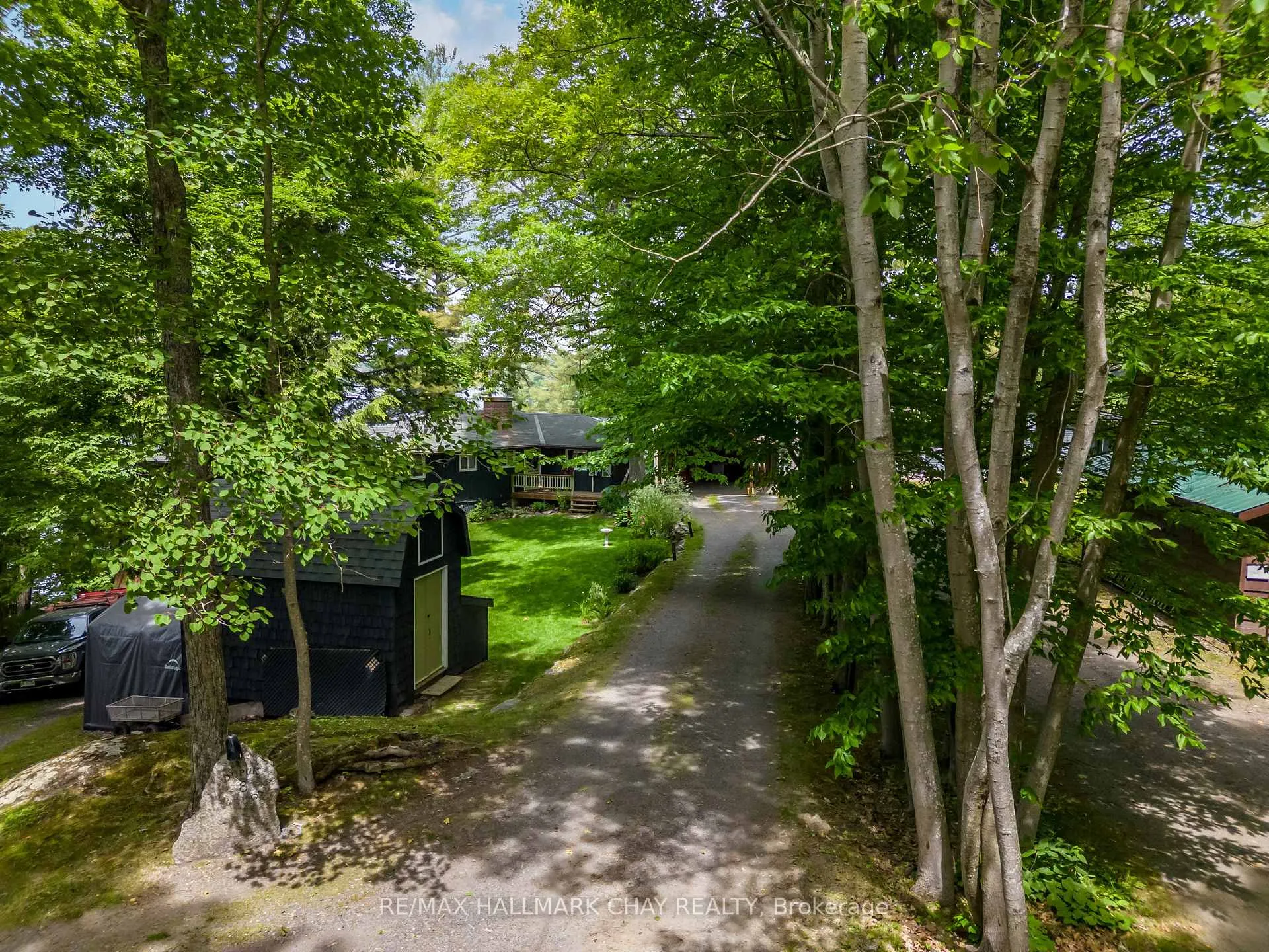 Photo 2 of 8 eagle ridge Lane, McDougall — HOMEH