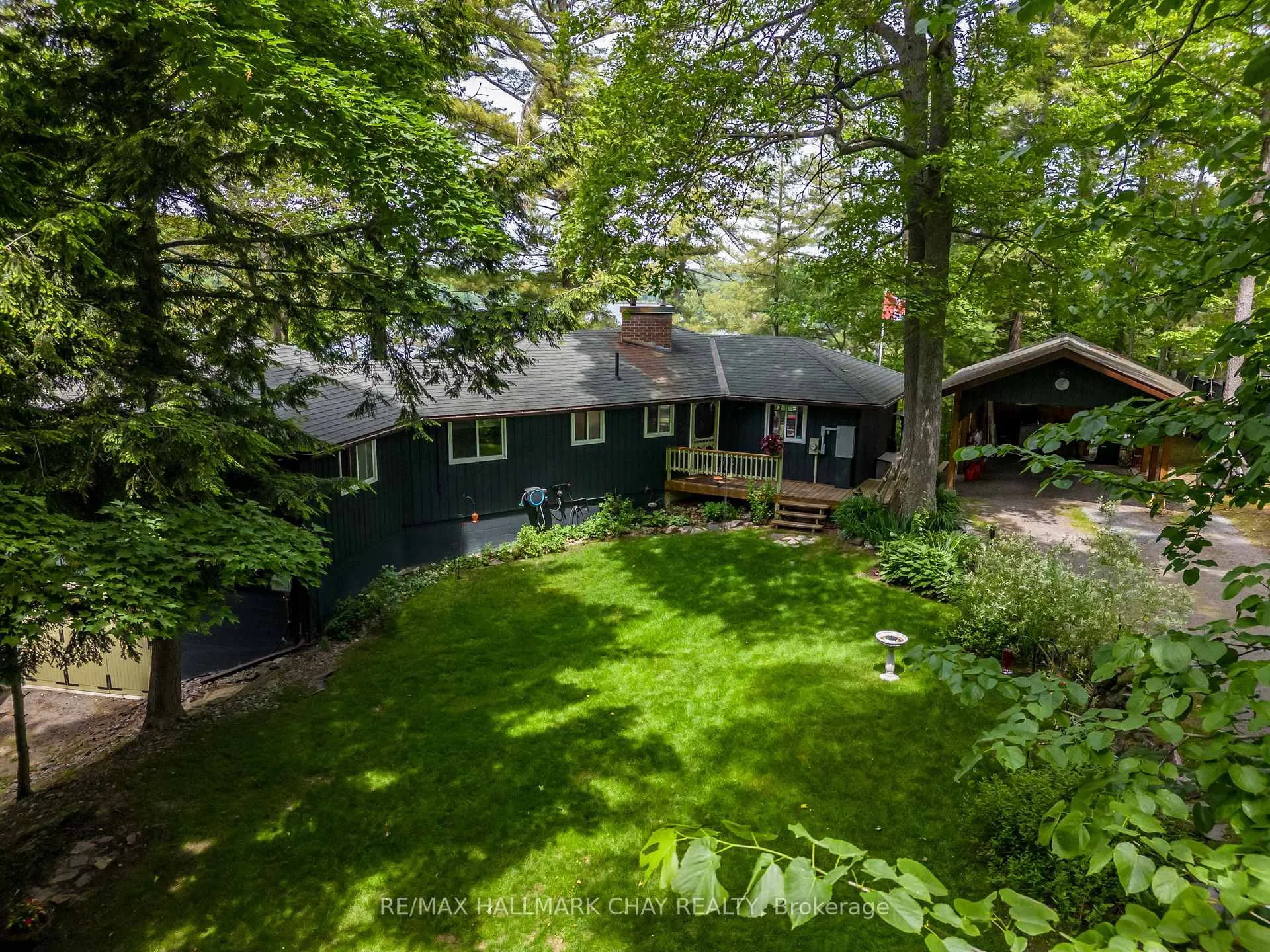 Photo 4 of 8 eagle ridge Lane, McDougall — HOMEH