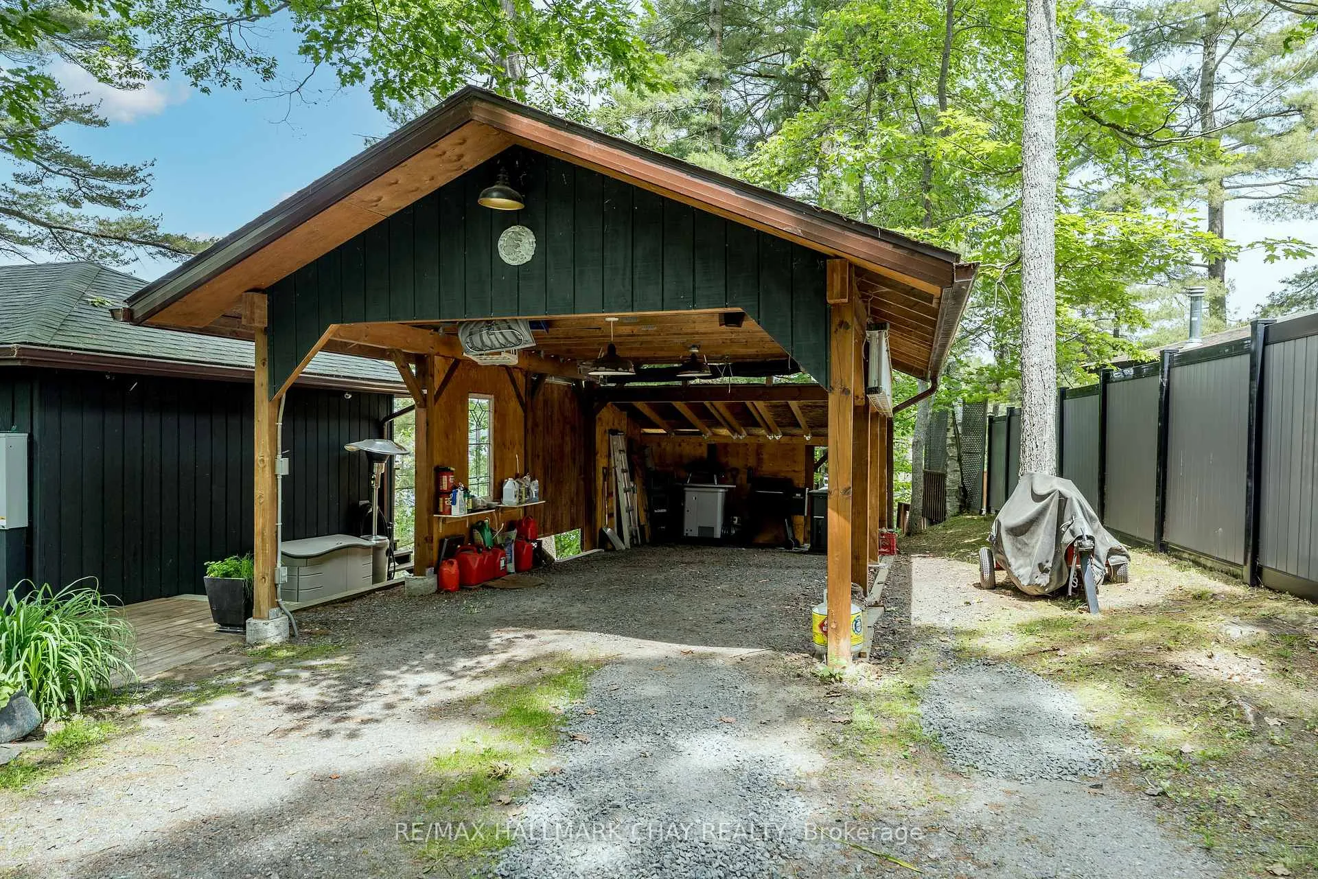Photo 5 of 8 eagle ridge Lane, McDougall — HOMEH