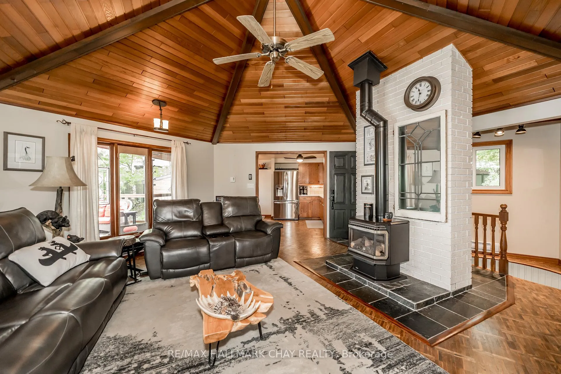 Photo 11 of 8 eagle ridge Lane, McDougall — HOMEH