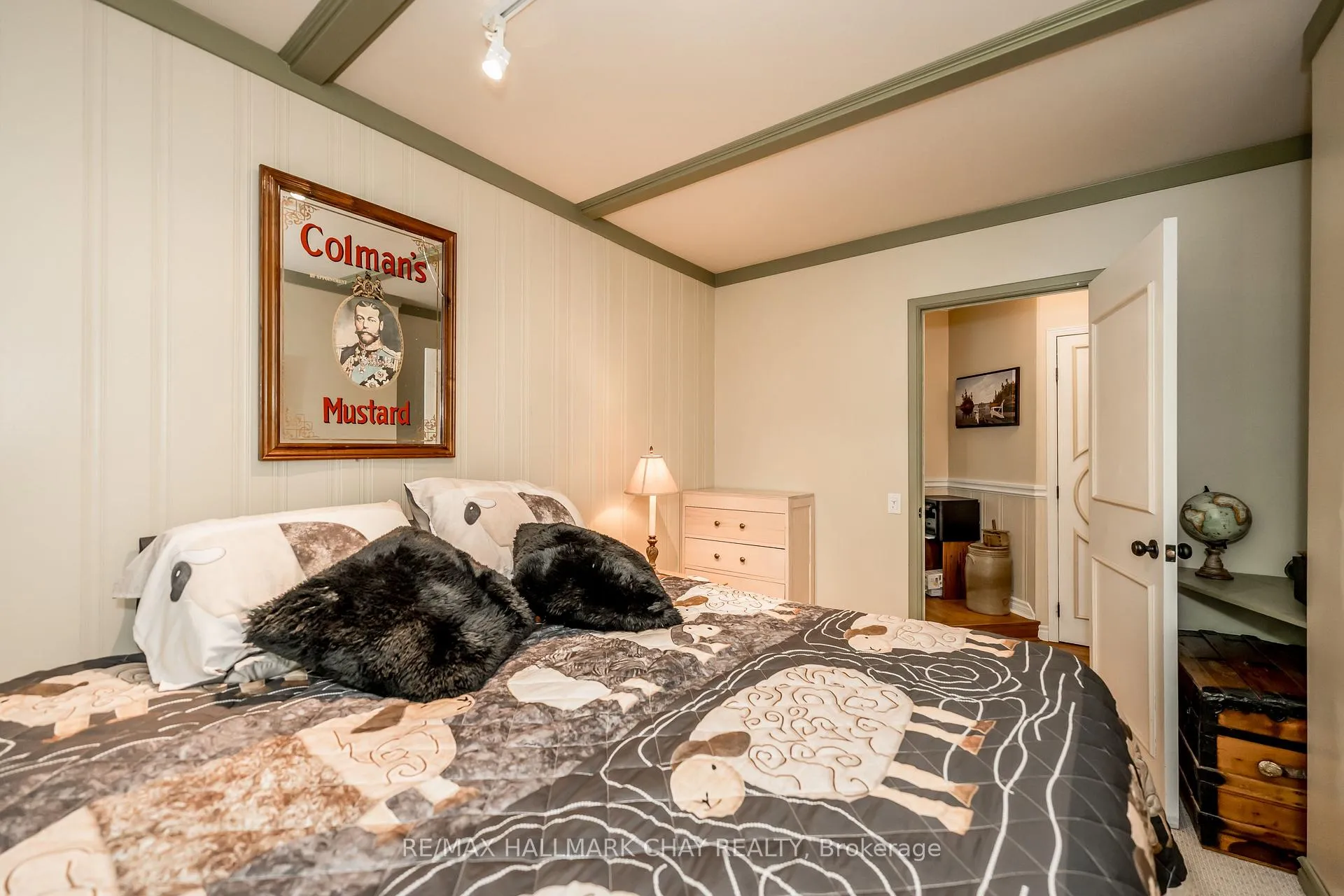 Photo 17 of 8 eagle ridge Lane, McDougall — HOMEH