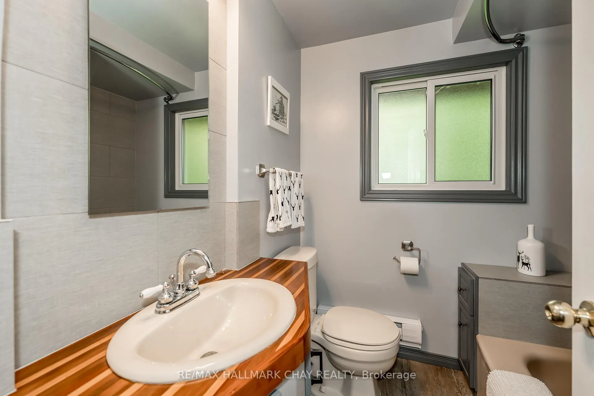 Photo 23 of 8 eagle ridge Lane, McDougall — HOMEH