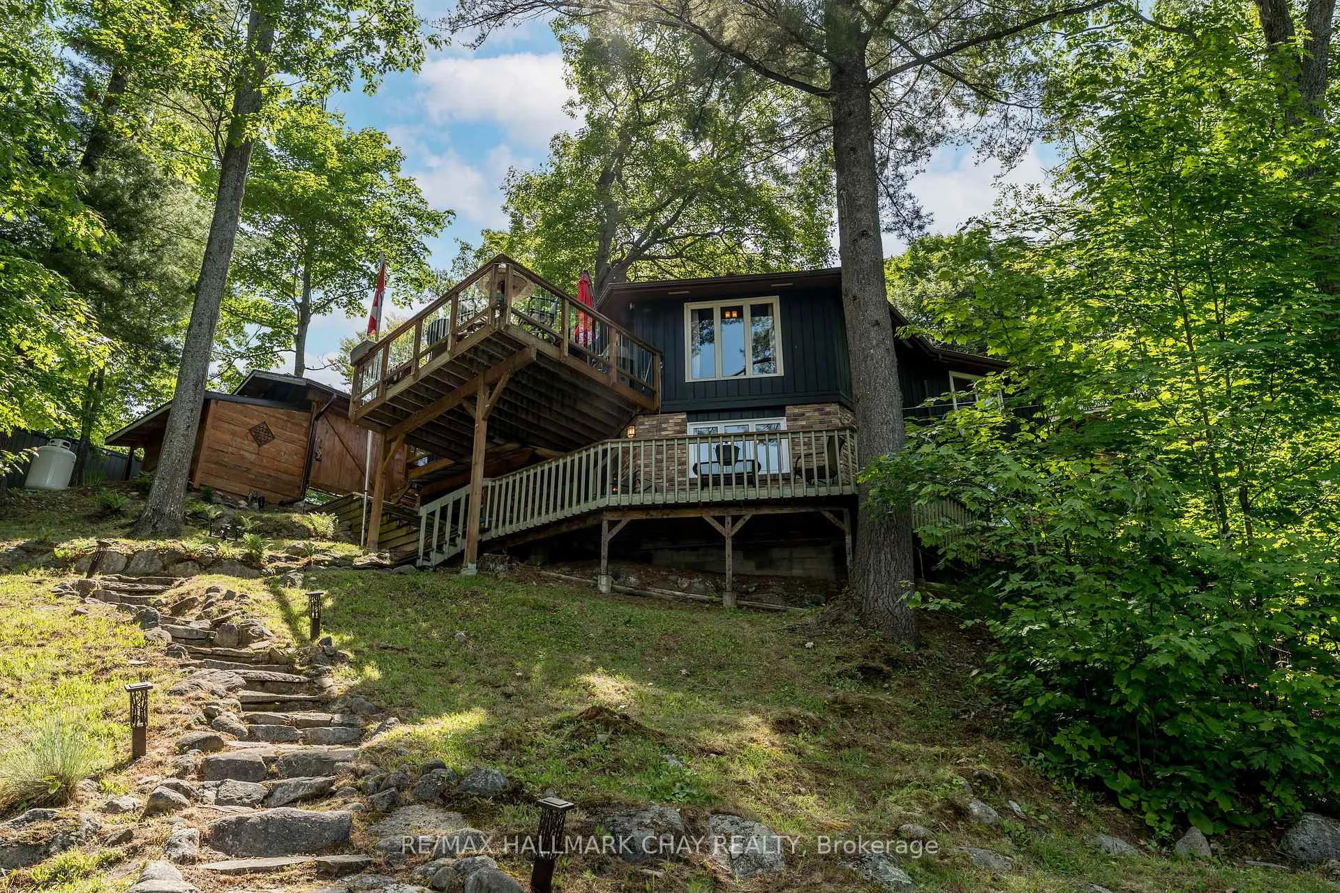 Photo 37 of 8 eagle ridge Lane, McDougall — HOMEH