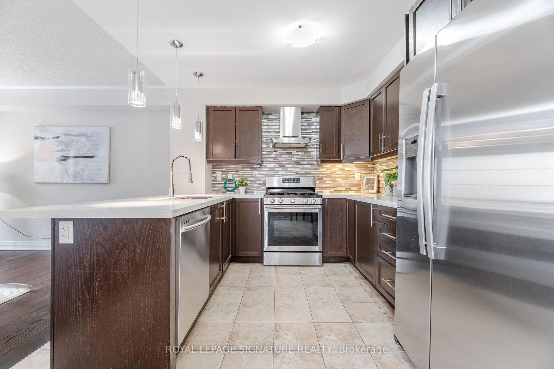 Photo 2 of 1106 Schooling Drive, Oshawa, Taunton — HOMEH