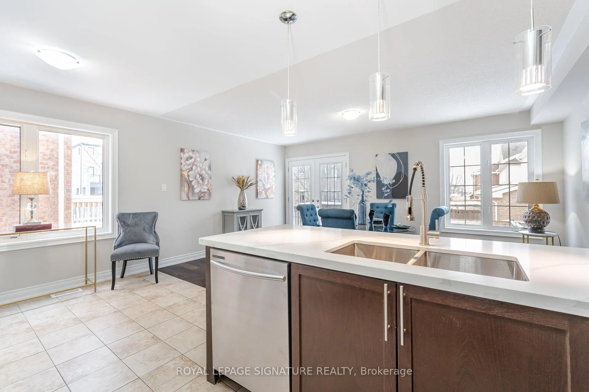 Photo 3 of 1106 Schooling Drive, Oshawa, Taunton — HOMEH