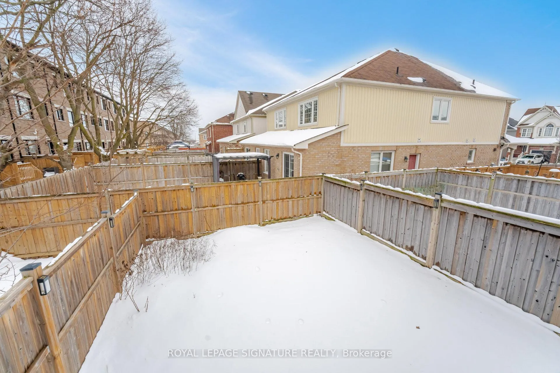 Photo 35 of 1106 Schooling Drive, Oshawa, Taunton — HOMEH