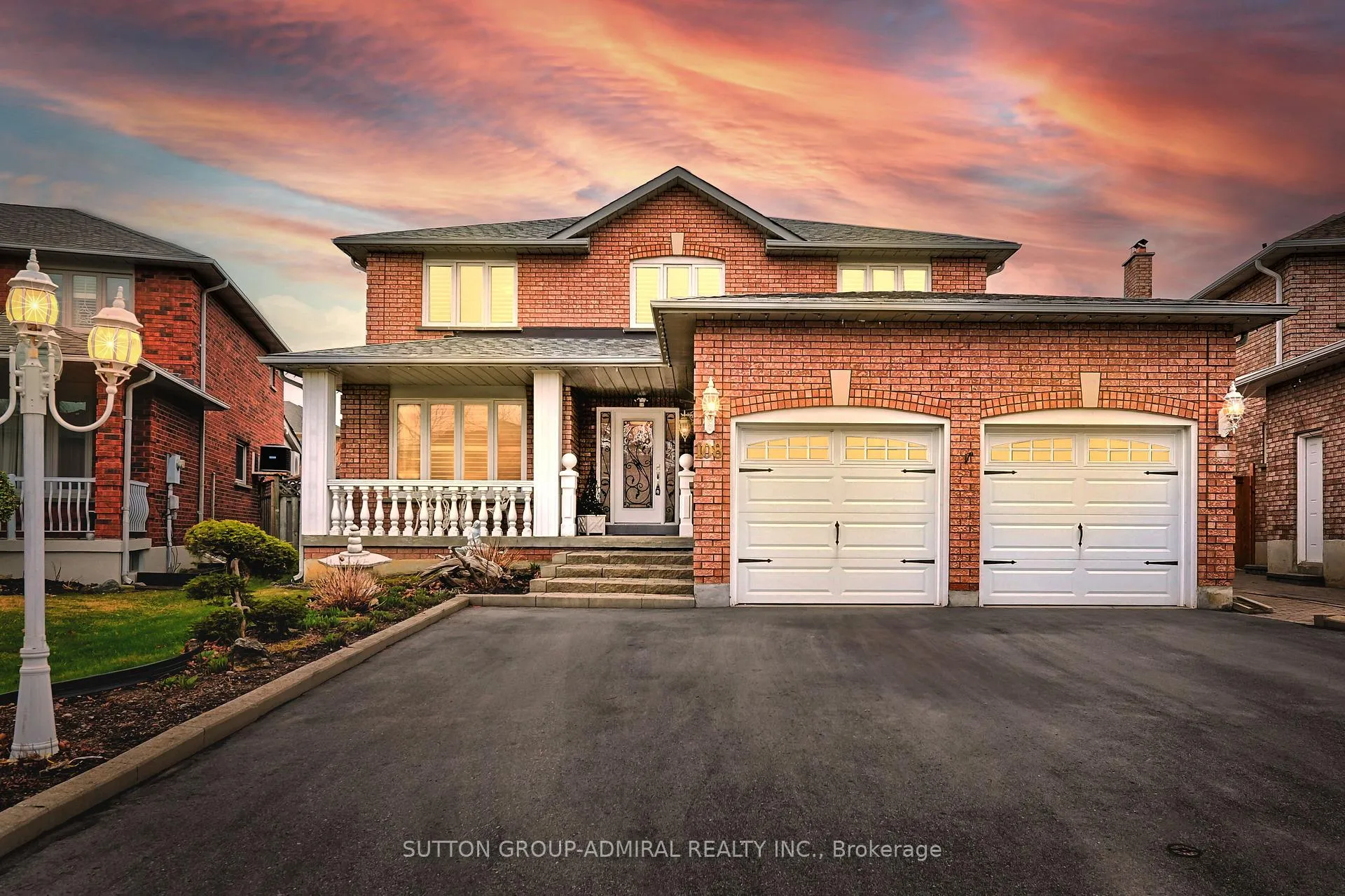 Photo 2 of 108 Camomile Street, Vaughan, West Woodbridge — HOMEH