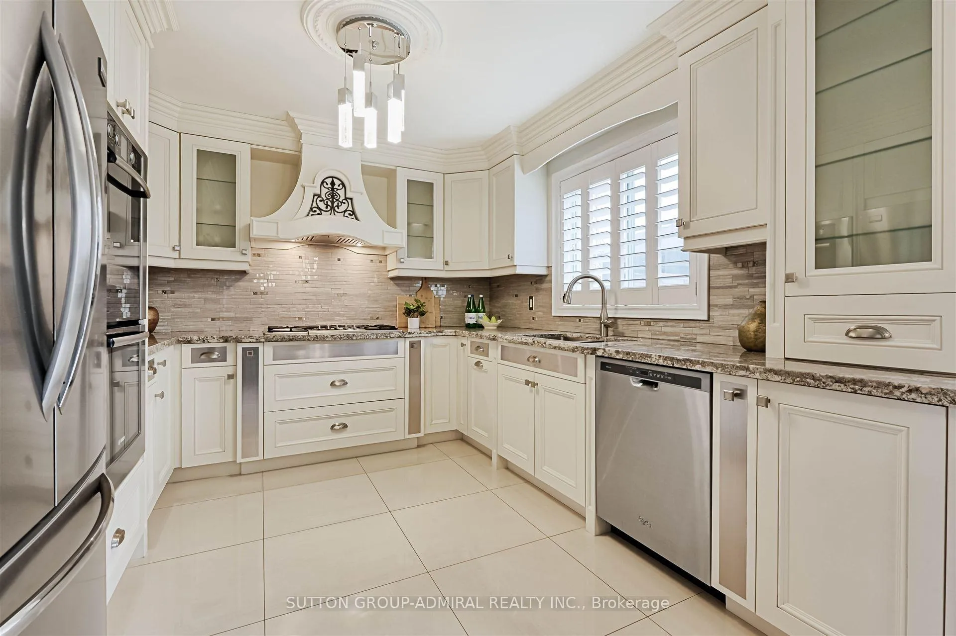 Photo 11 of 108 Camomile Street, Vaughan, West Woodbridge — HOMEH