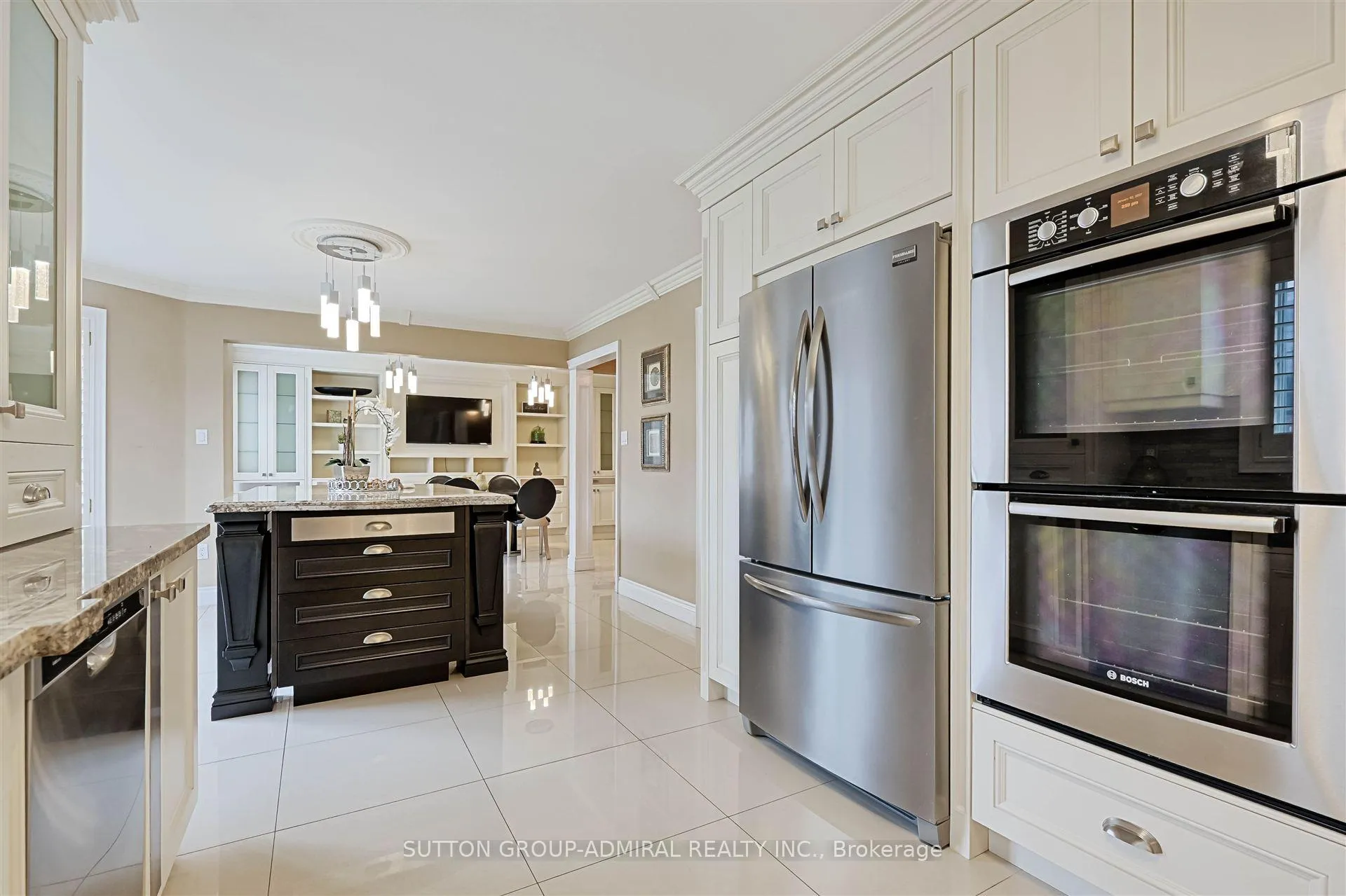 Photo 13 of 108 Camomile Street, Vaughan, West Woodbridge — HOMEH