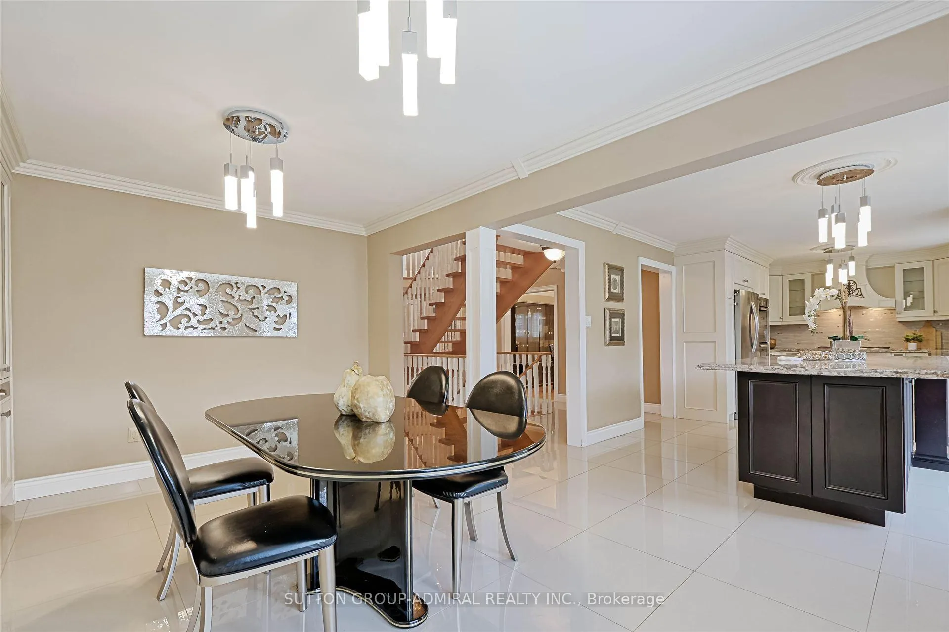 Photo 15 of 108 Camomile Street, Vaughan, West Woodbridge — HOMEH
