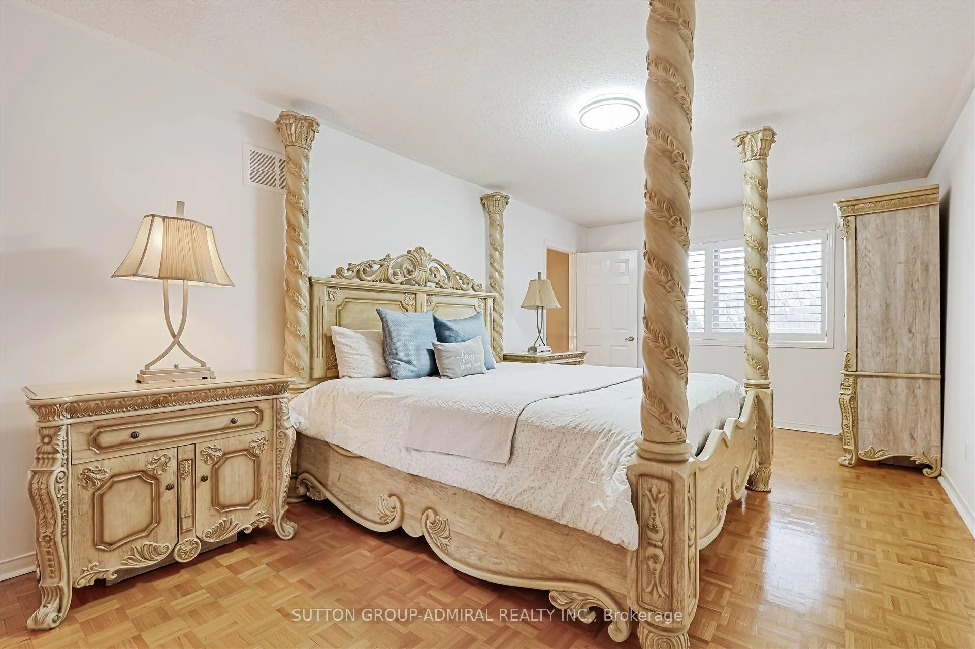 Photo 21 of 108 Camomile Street, Vaughan, West Woodbridge — HOMEH
