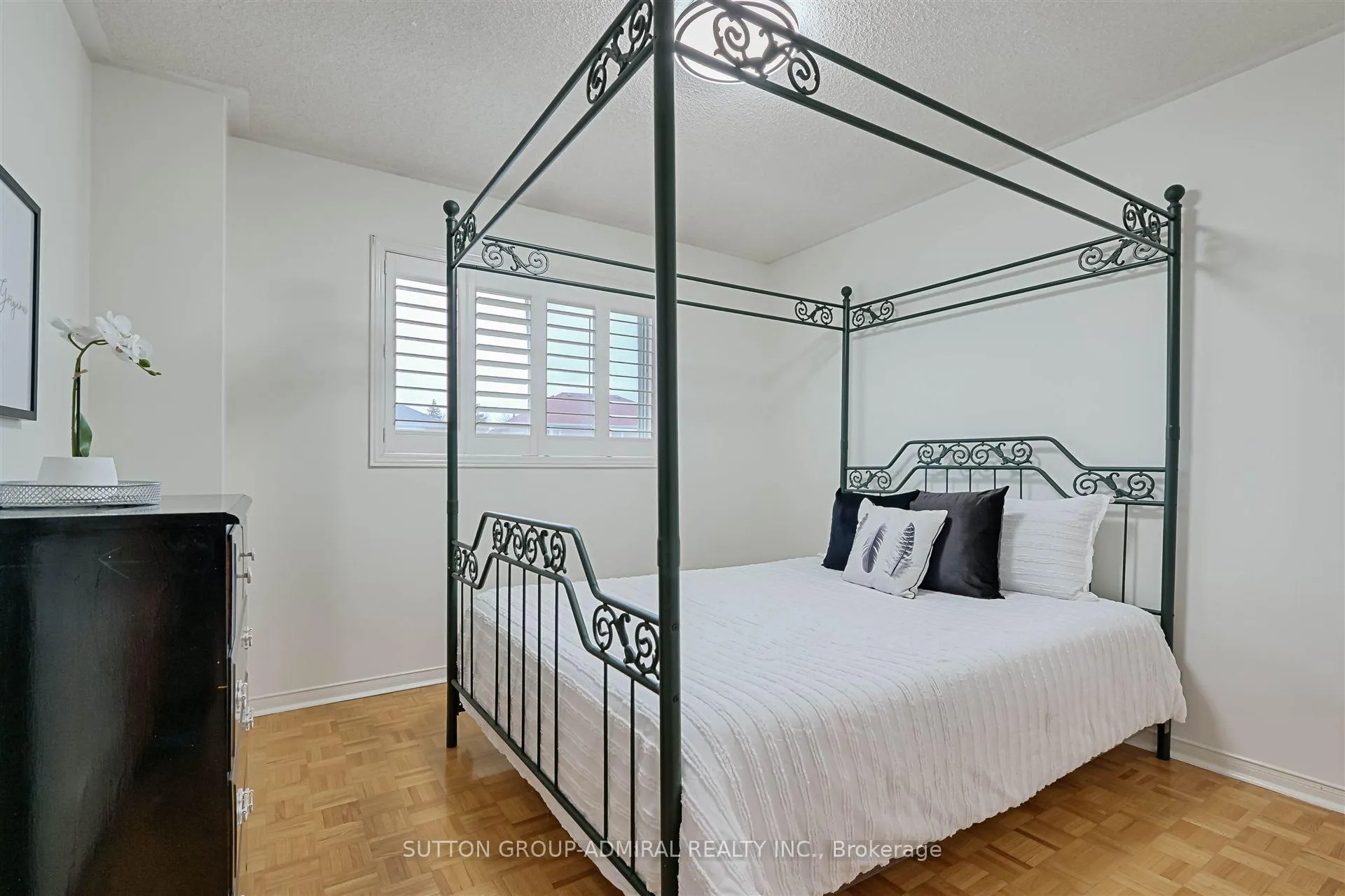 Photo 25 of 108 Camomile Street, Vaughan, West Woodbridge — HOMEH