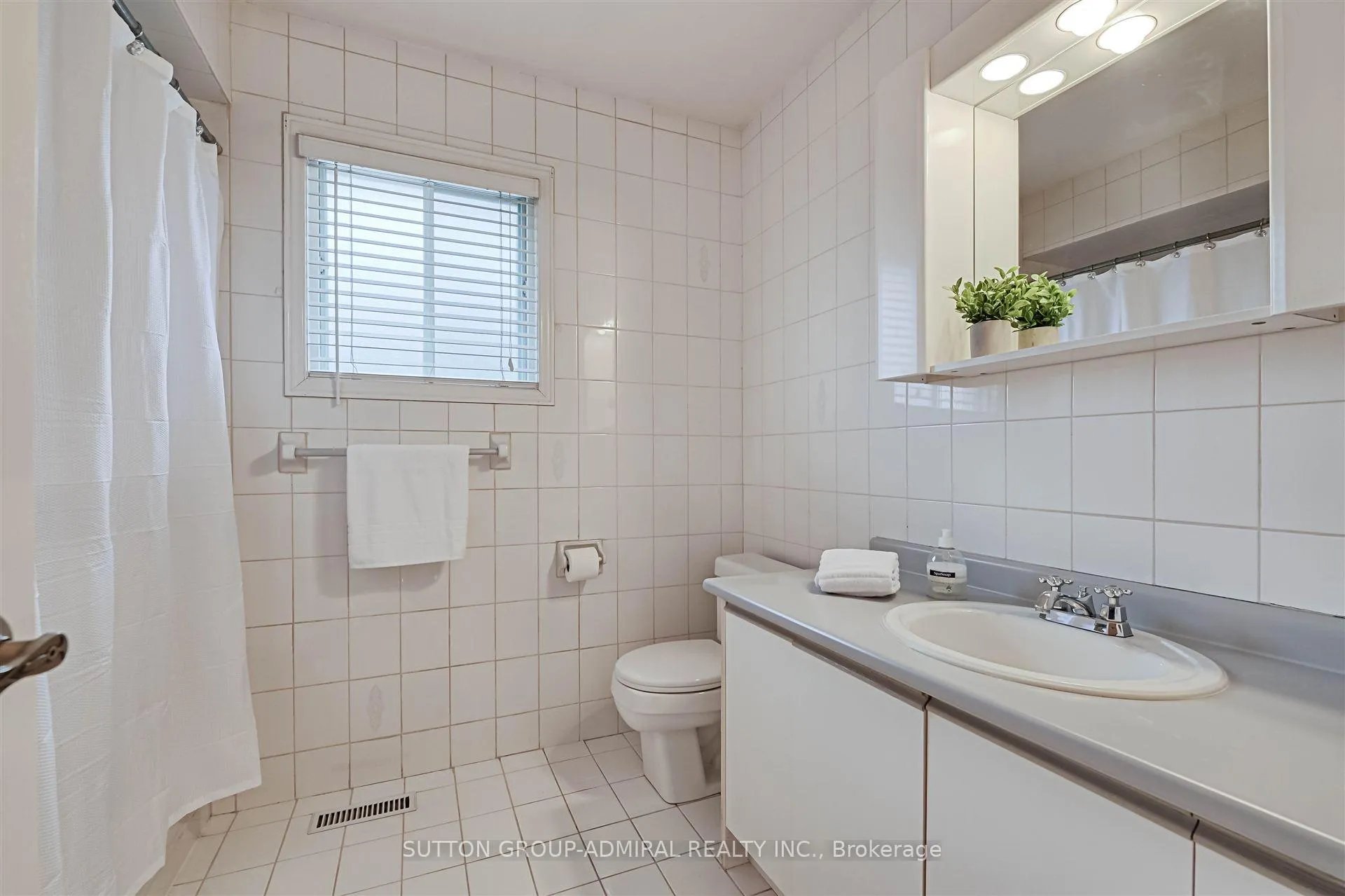Photo 27 of 108 Camomile Street, Vaughan, West Woodbridge — HOMEH
