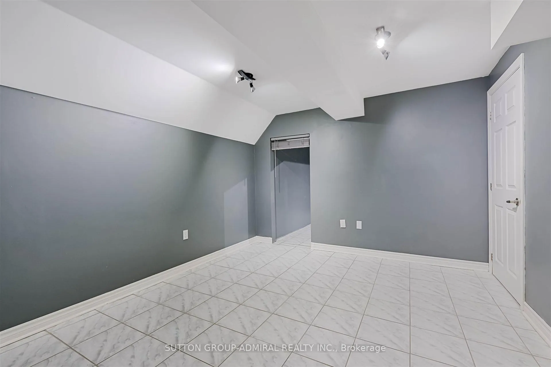 Photo 34 of 108 Camomile Street, Vaughan, West Woodbridge — HOMEH
