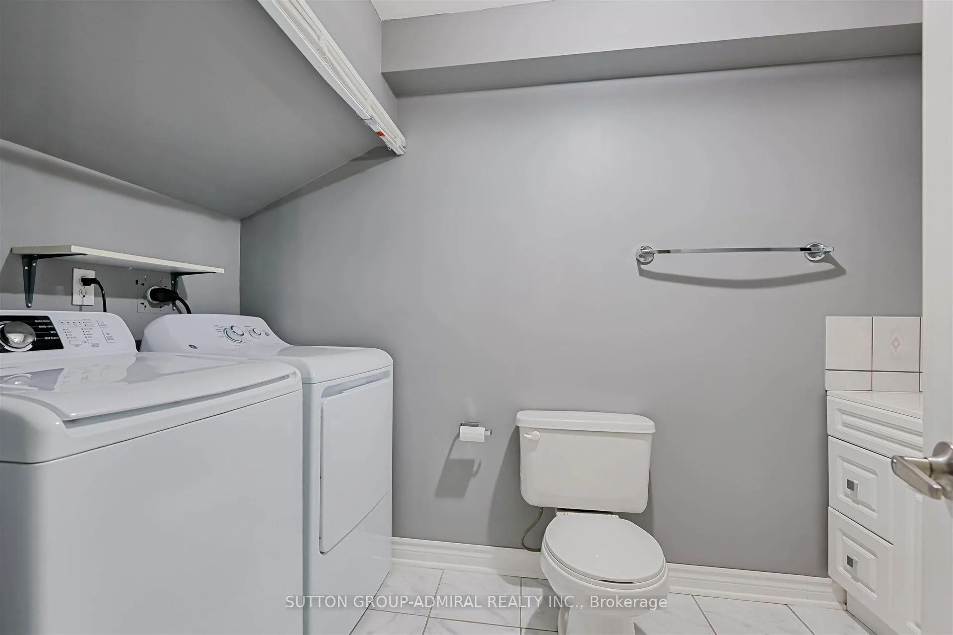 Photo 38 of 108 Camomile Street, Vaughan, West Woodbridge — HOMEH