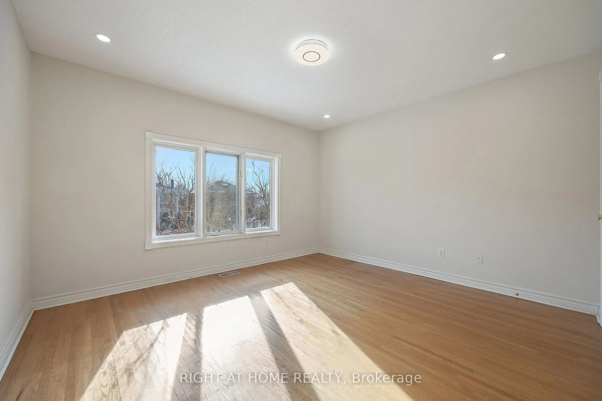Photo 29 of 12 Regal Court, Markham, Milliken Mills East — HOMEH