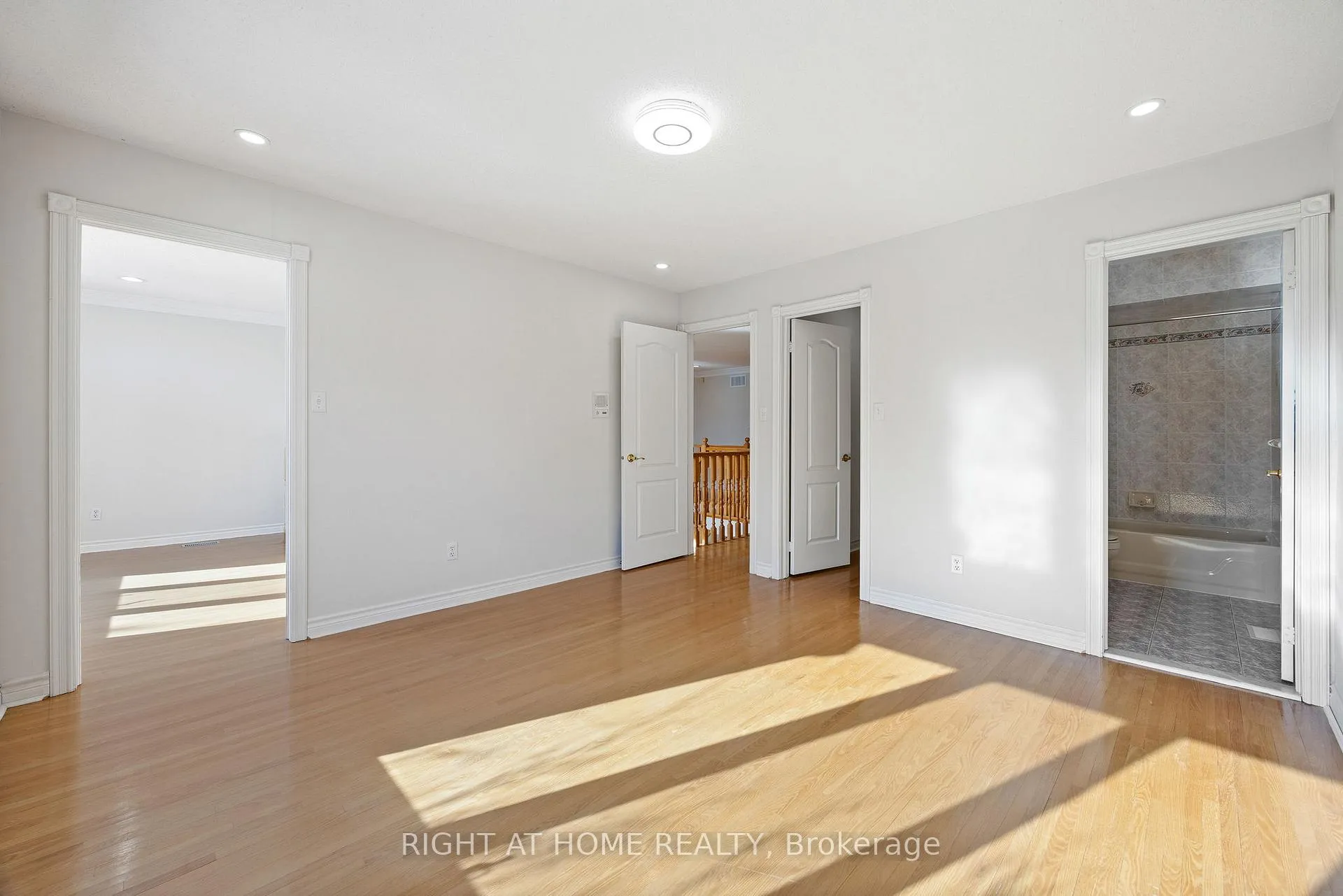 Photo 30 of 12 Regal Court, Markham, Milliken Mills East — HOMEH
