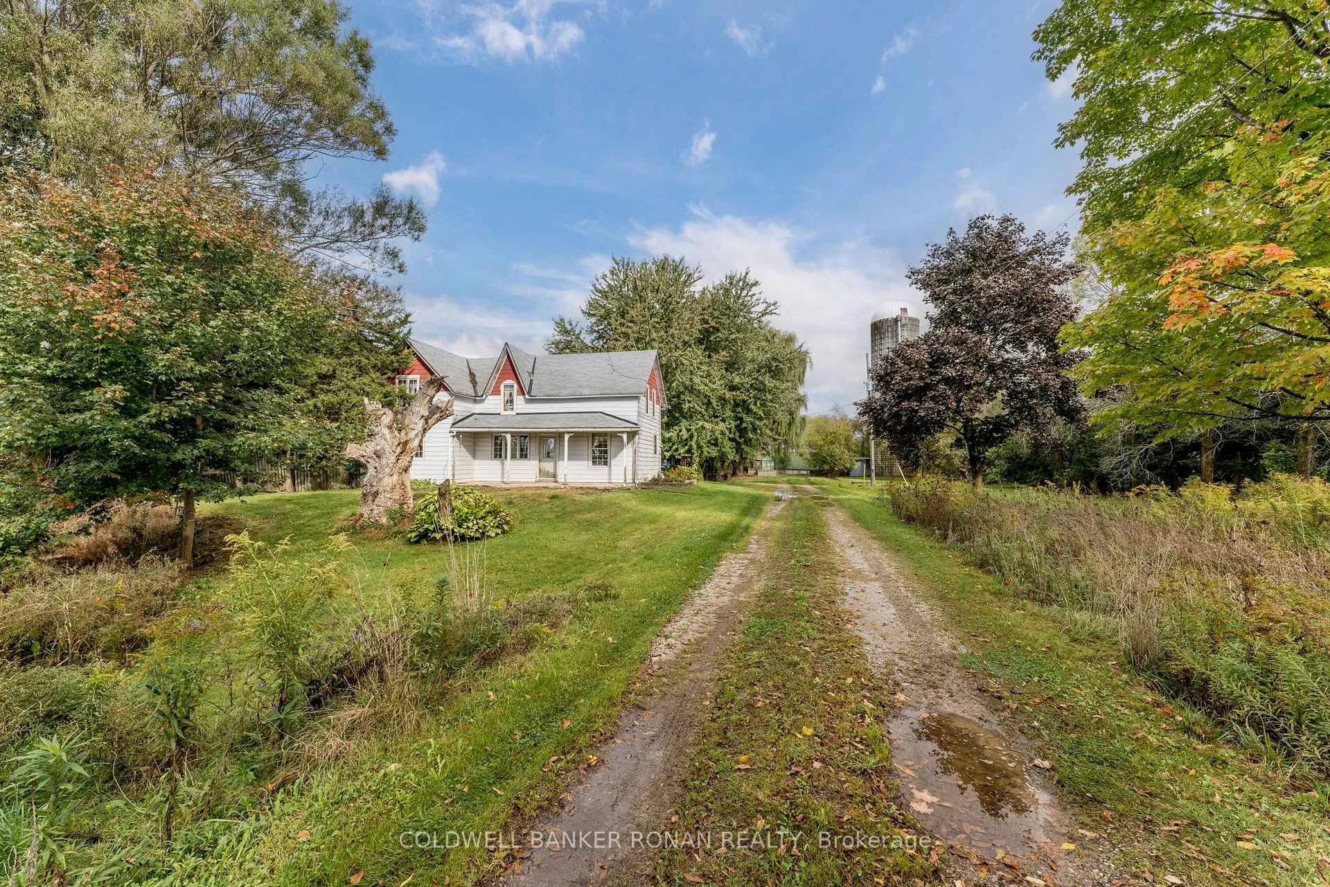 Photo 3 of 5118 Concession Rd 7 Sunnidale, Clearview, Rural Clearview — HOMEH