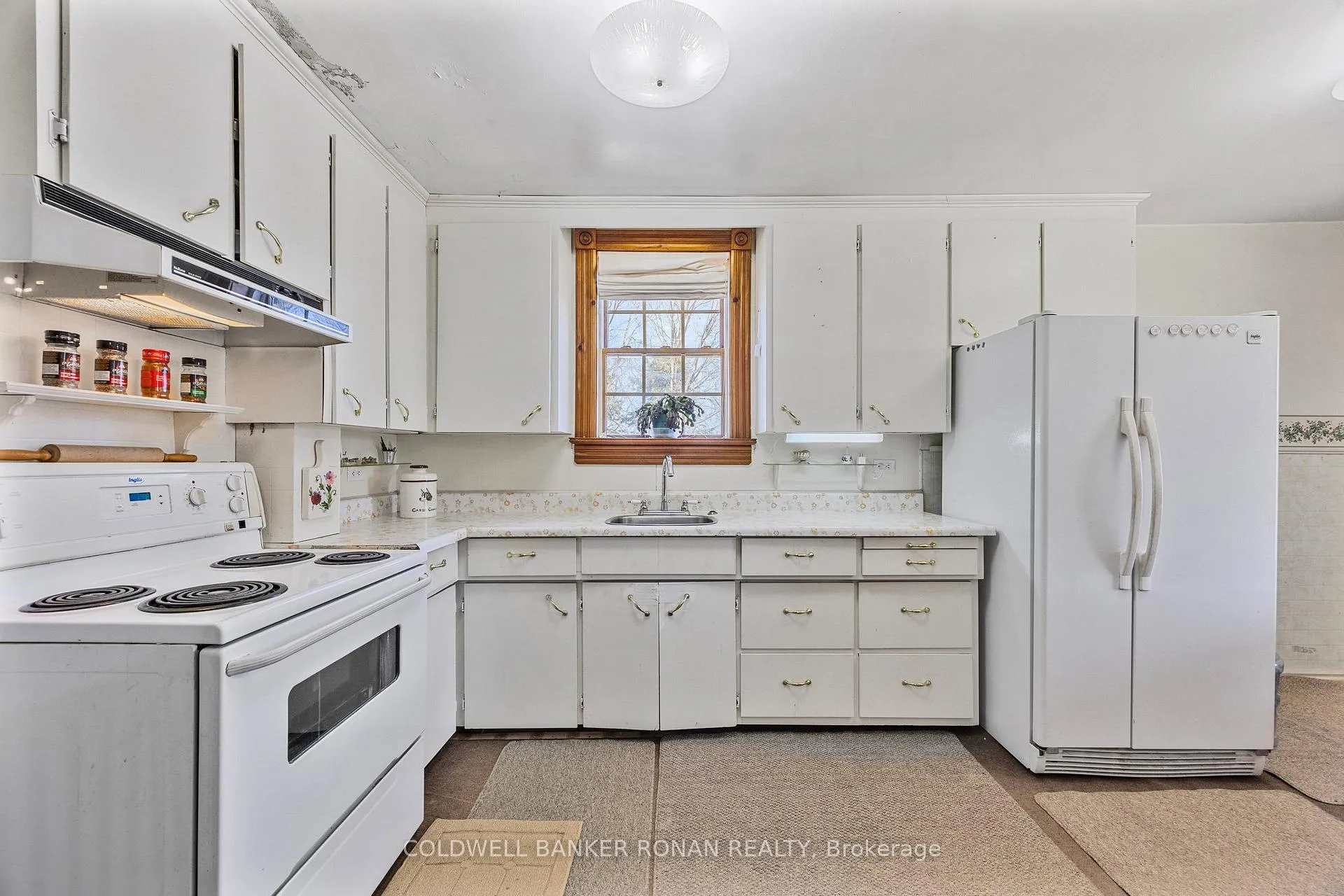 Photo 8 of 5118 Concession Rd 7 Sunnidale, Clearview, Rural Clearview — HOMEH