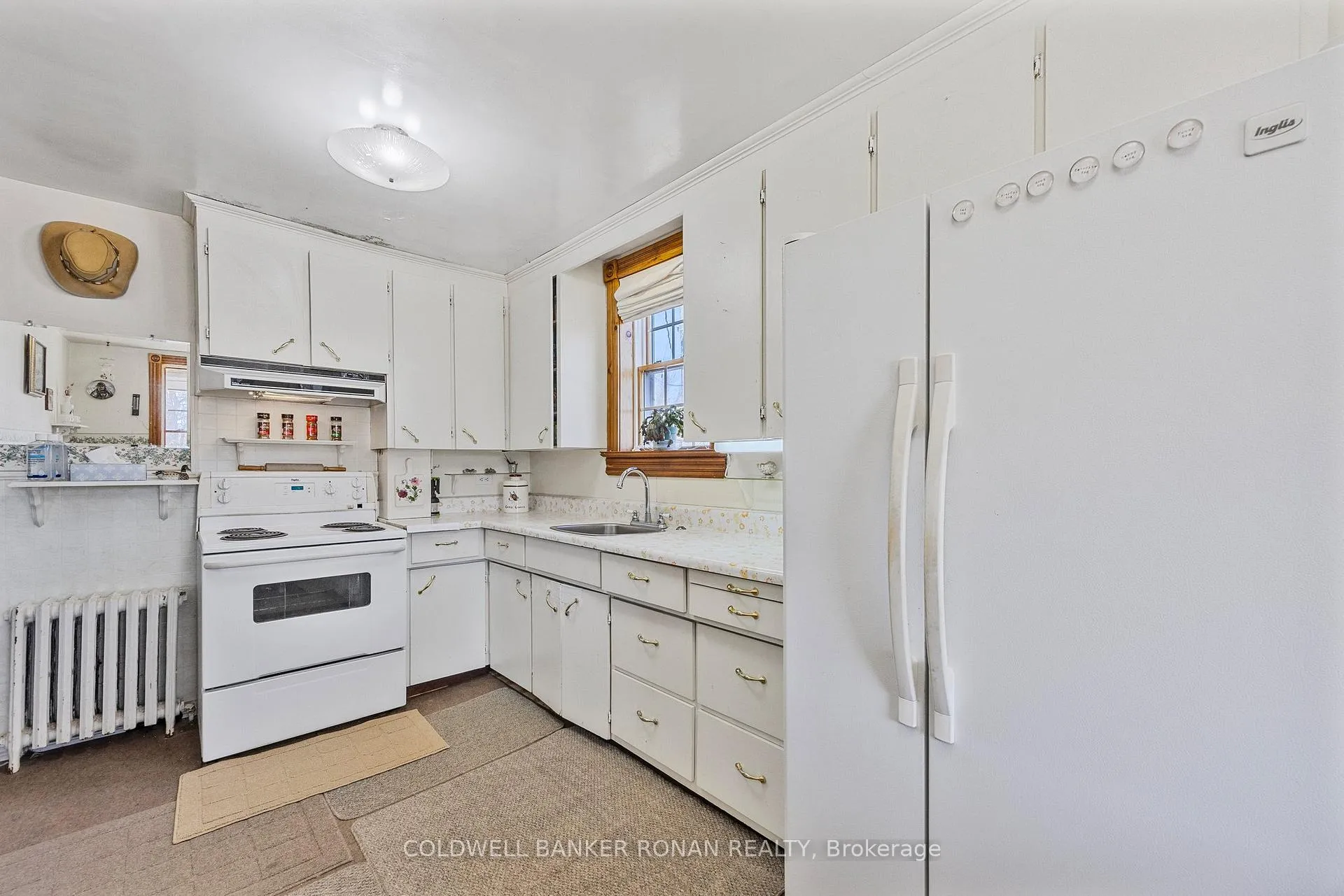 Photo 9 of 5118 Concession Rd 7 Sunnidale, Clearview, Rural Clearview — HOMEH