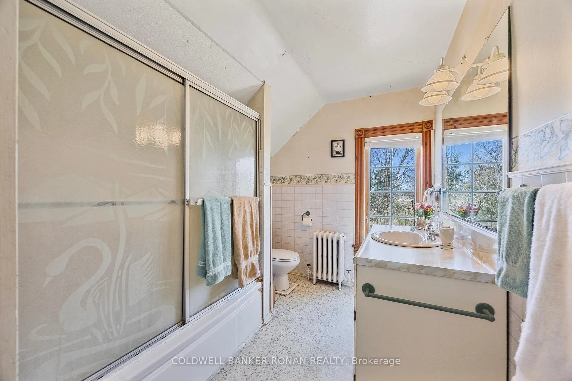 Photo 22 of 5118 Concession Rd 7 Sunnidale, Clearview, Rural Clearview — HOMEH