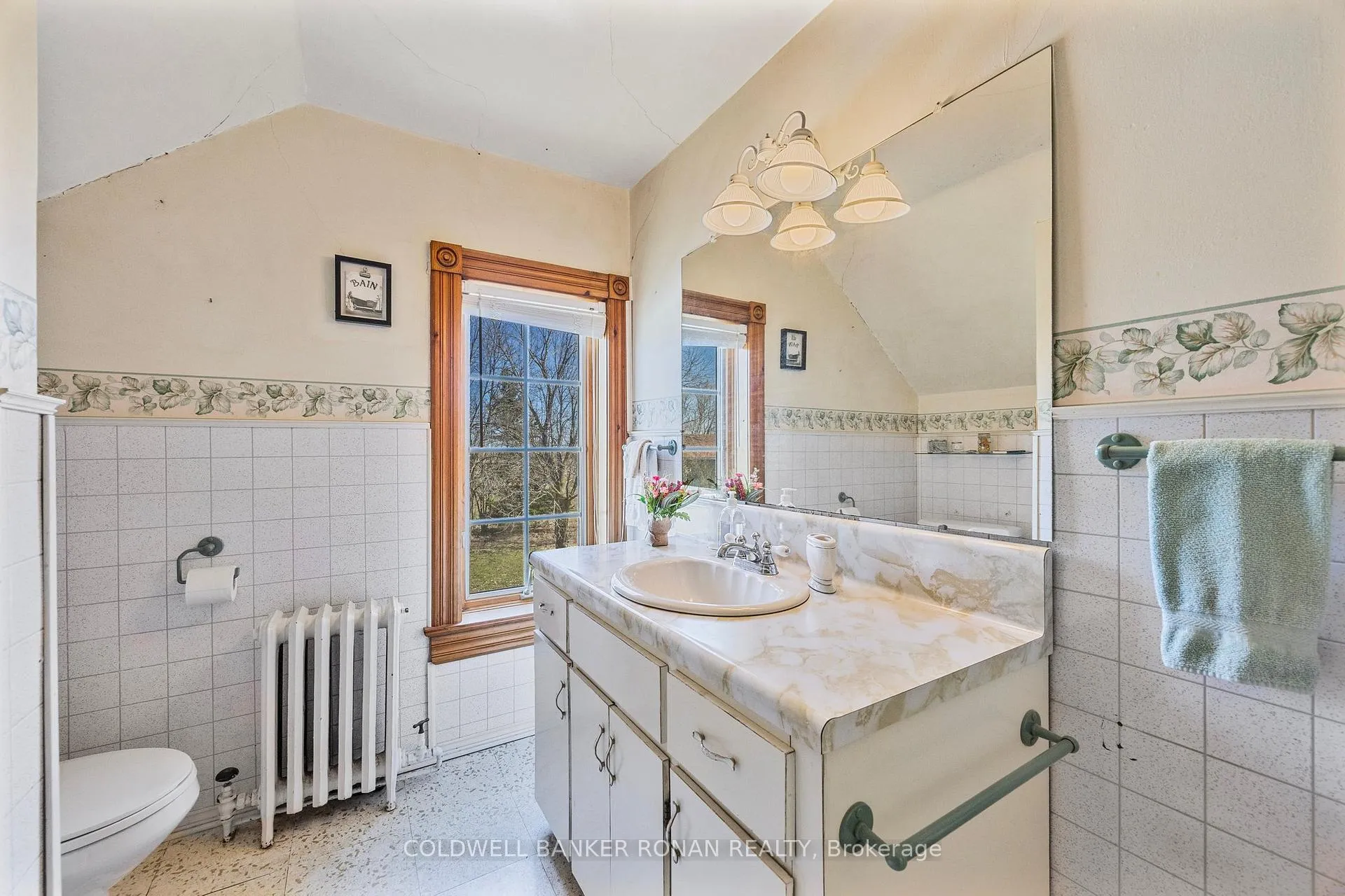 Photo 23 of 5118 Concession Rd 7 Sunnidale, Clearview, Rural Clearview — HOMEH