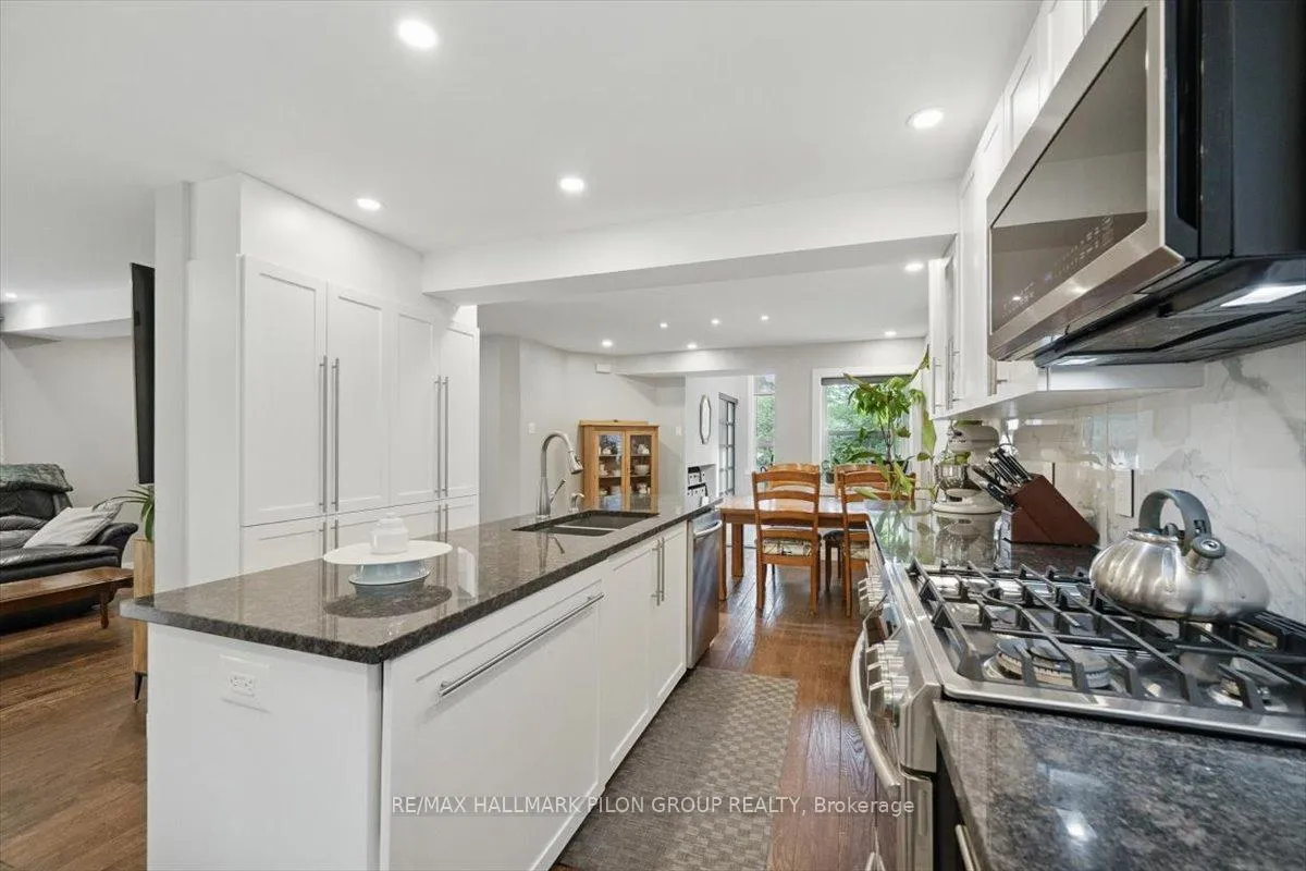 Photo 5 of 84 Eastpark Drive, Ottawa, Blackburn Hamlet — HOMEH