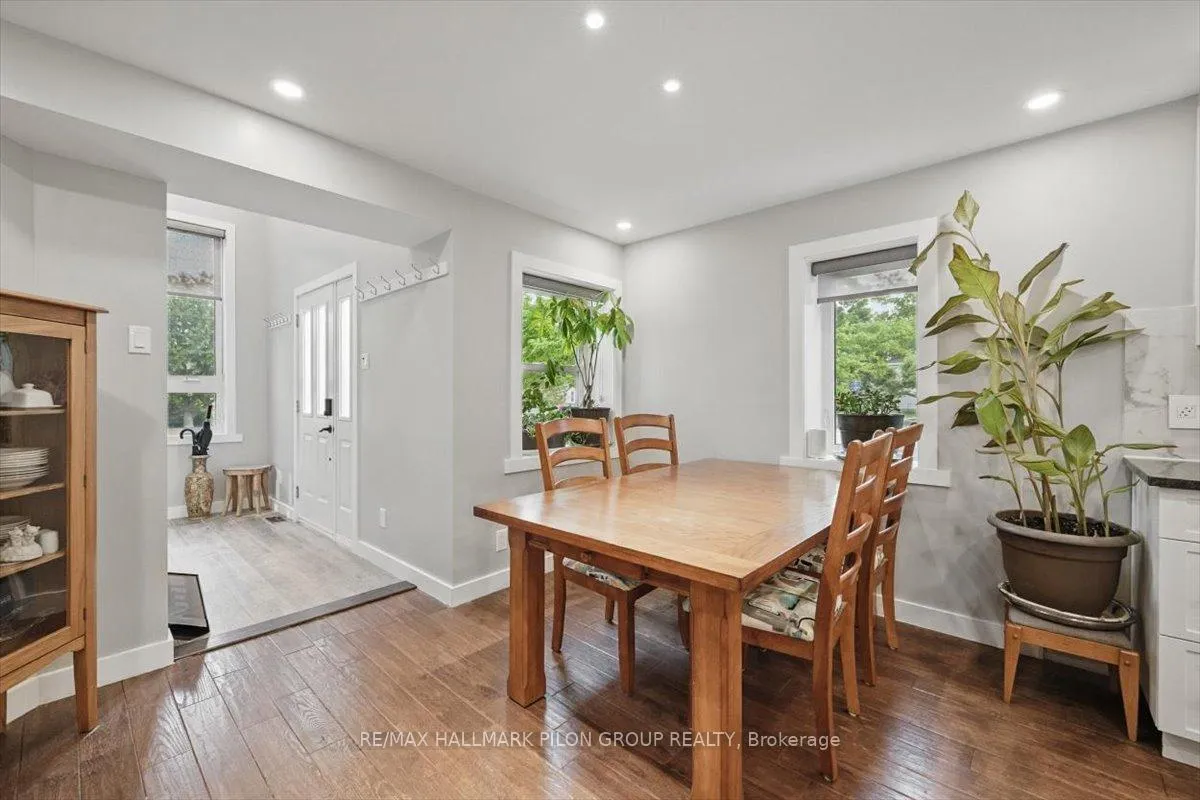 Photo 6 of 84 Eastpark Drive, Ottawa, Blackburn Hamlet — HOMEH