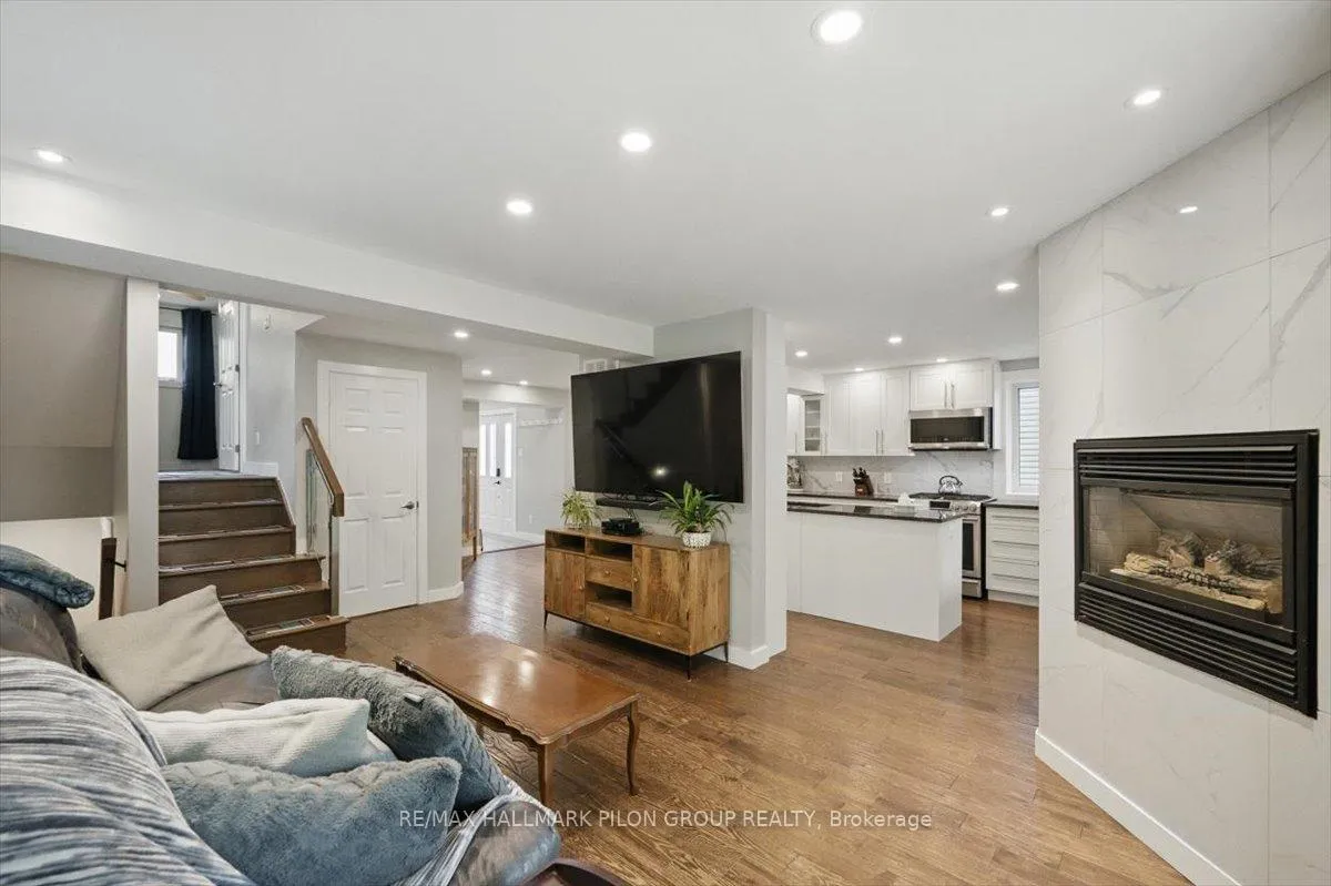 Photo 8 of 84 Eastpark Drive, Ottawa, Blackburn Hamlet — HOMEH
