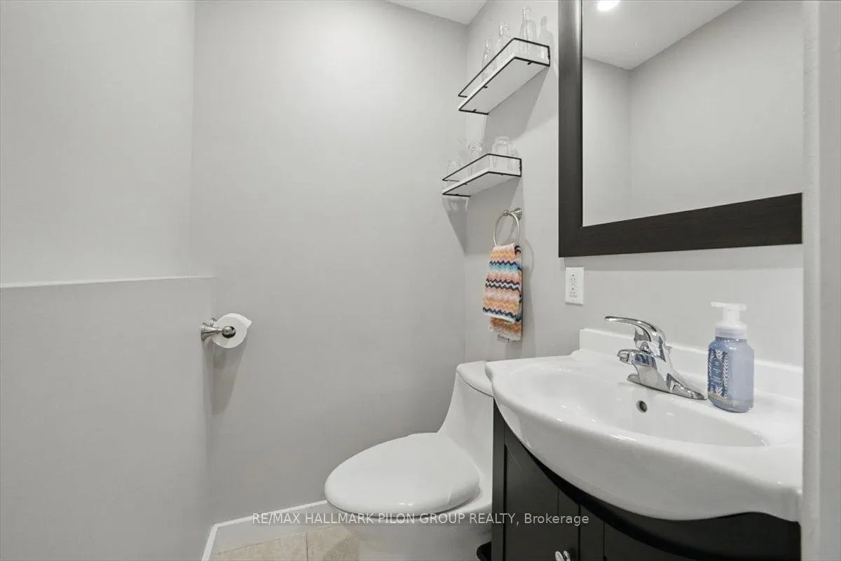 Photo 11 of 84 Eastpark Drive, Ottawa, Blackburn Hamlet — HOMEH
