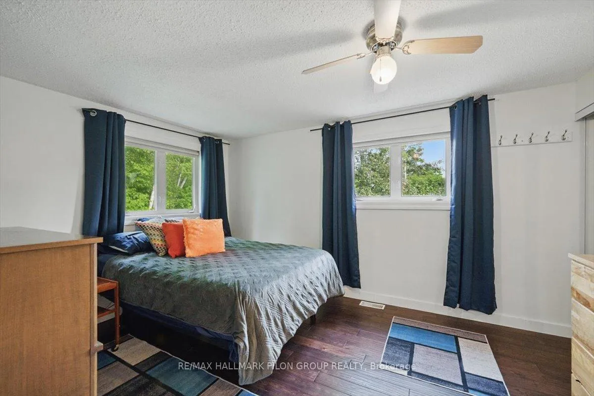 Photo 12 of 84 Eastpark Drive, Ottawa, Blackburn Hamlet — HOMEH