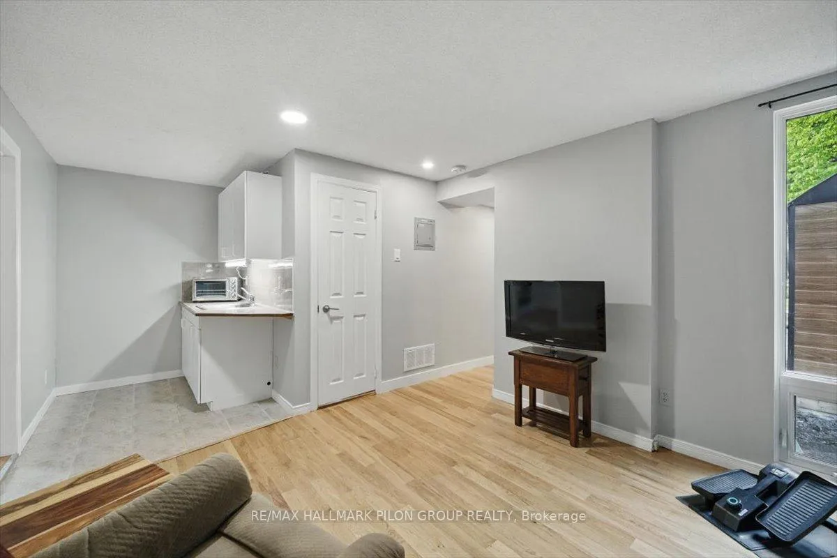 Photo 20 of 84 Eastpark Drive, Ottawa, Blackburn Hamlet — HOMEH